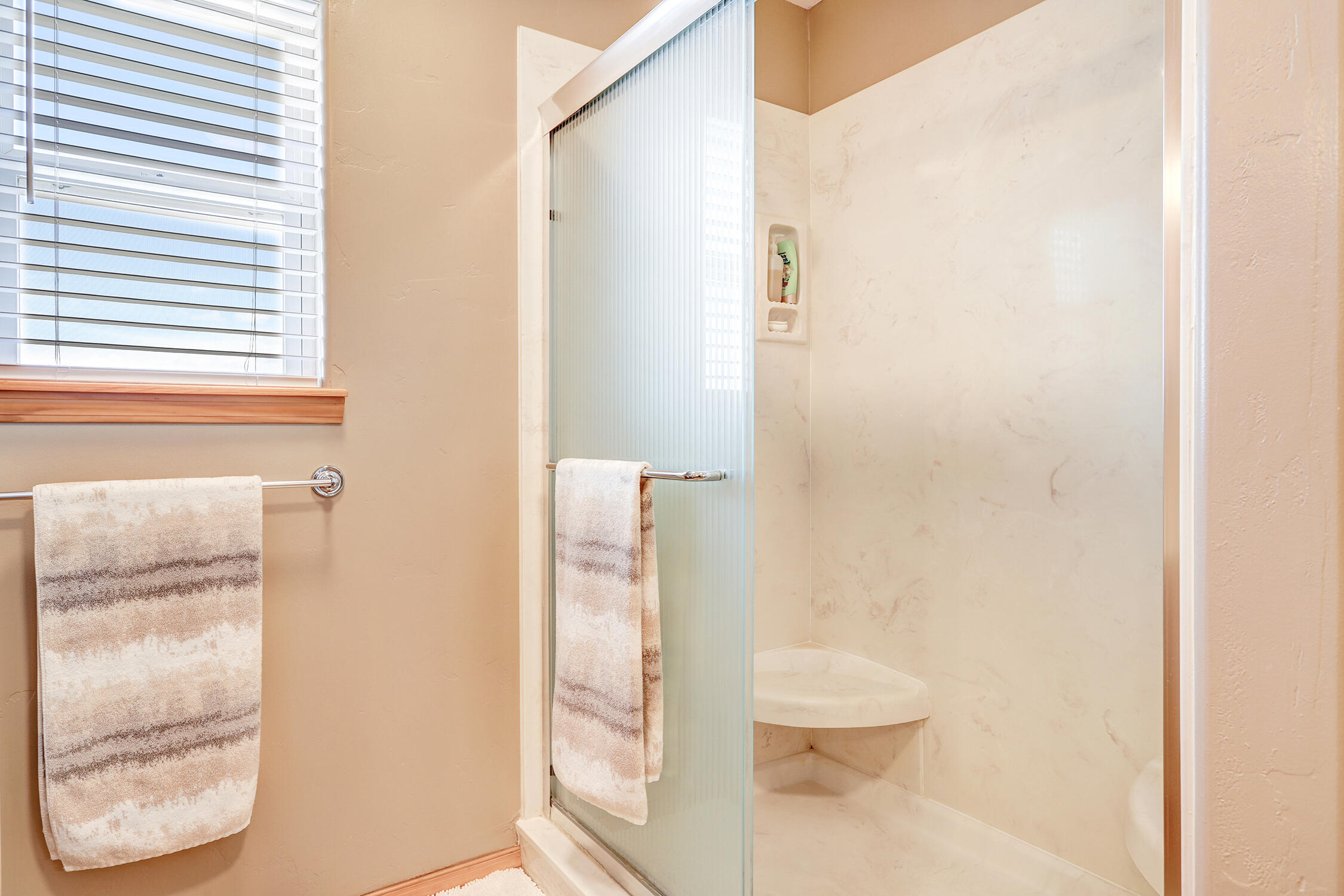 6894 Nacelle Road NE