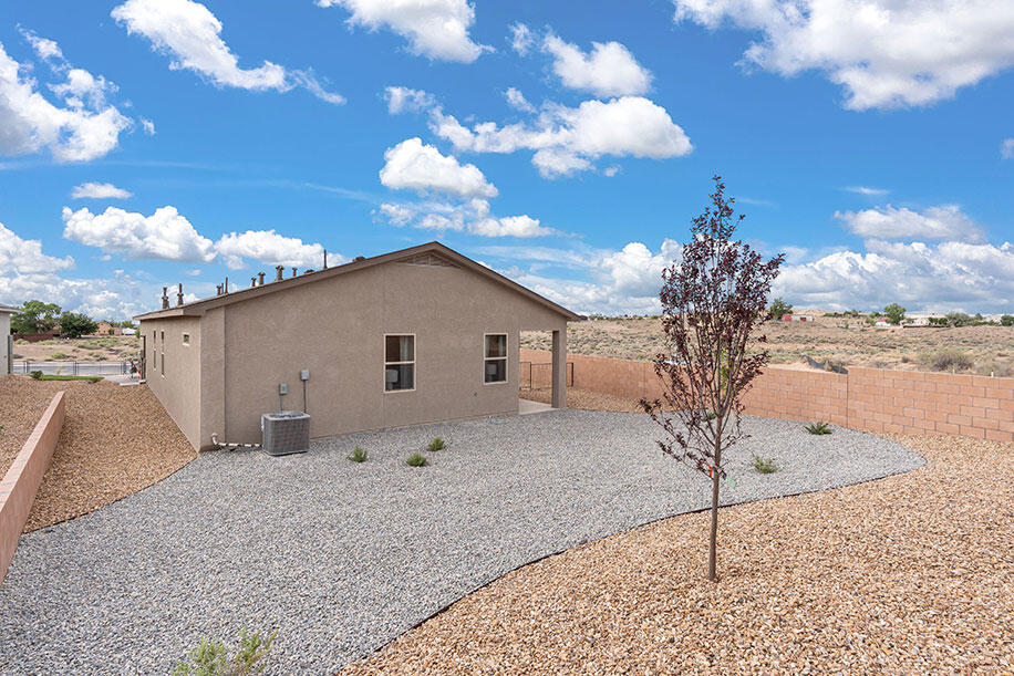 1424 Vista Grande Loop NE