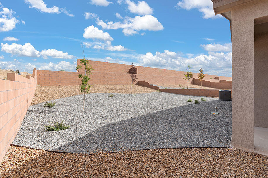 1424 Vista Grande Loop NE