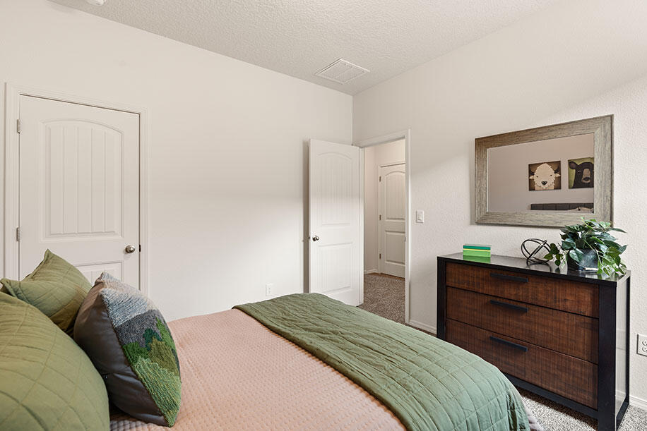 1424 Vista Grande Loop NE