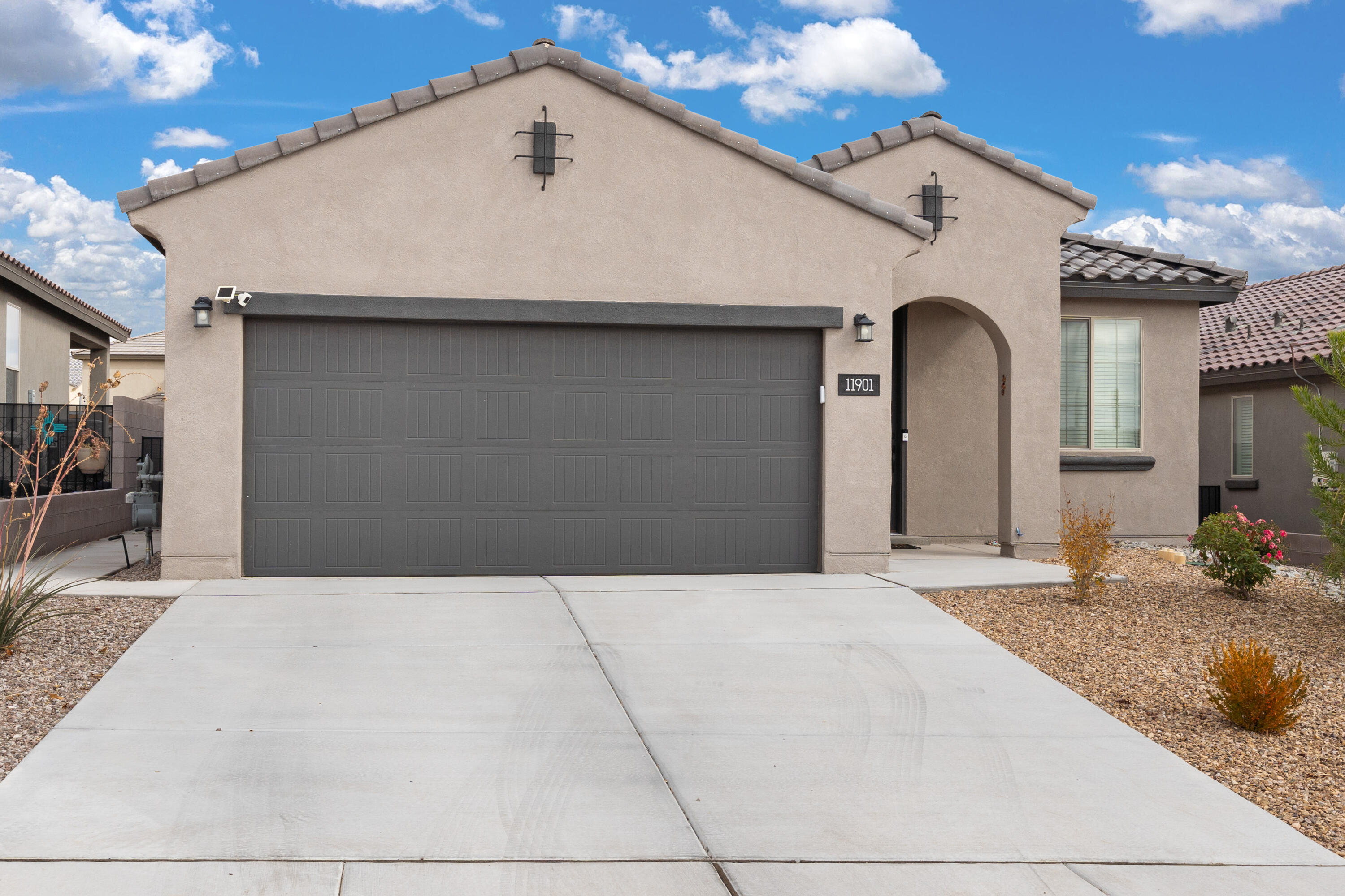 11901 Echo Valley Lane NW