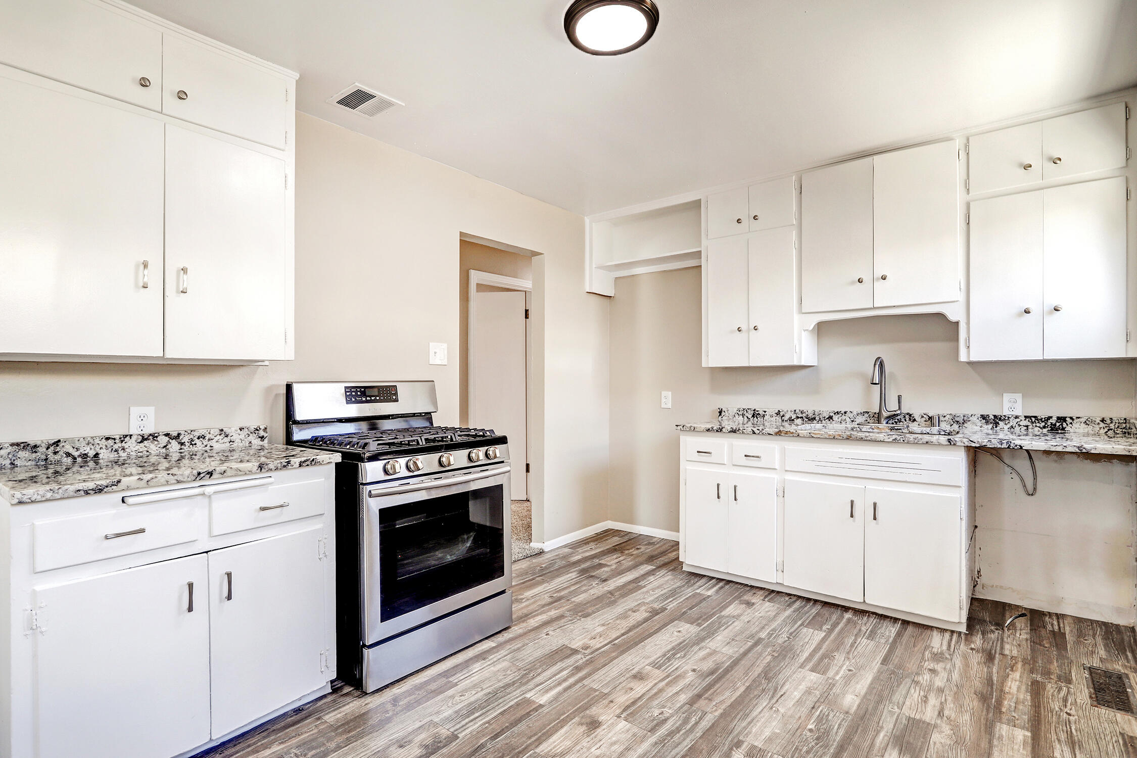 1025 Indiana Street SE