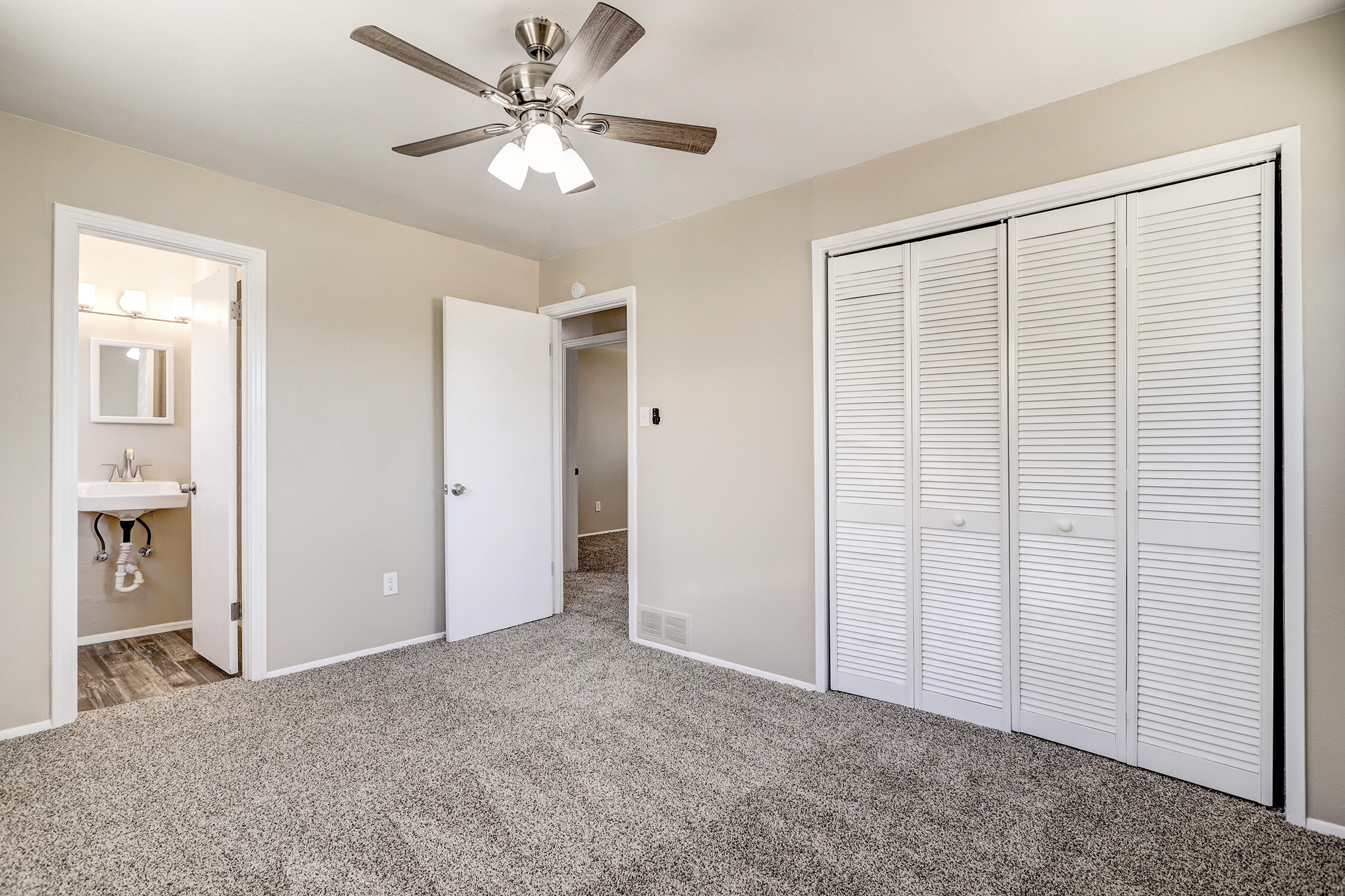 1025 Indiana Street SE