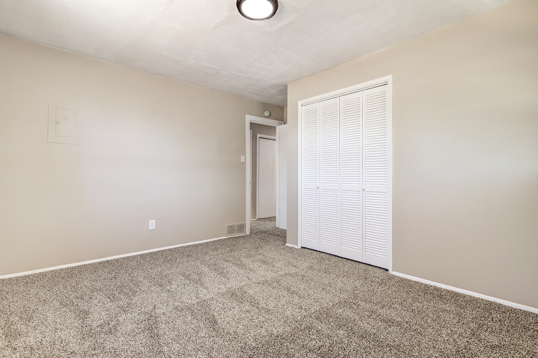 1025 Indiana Street SE