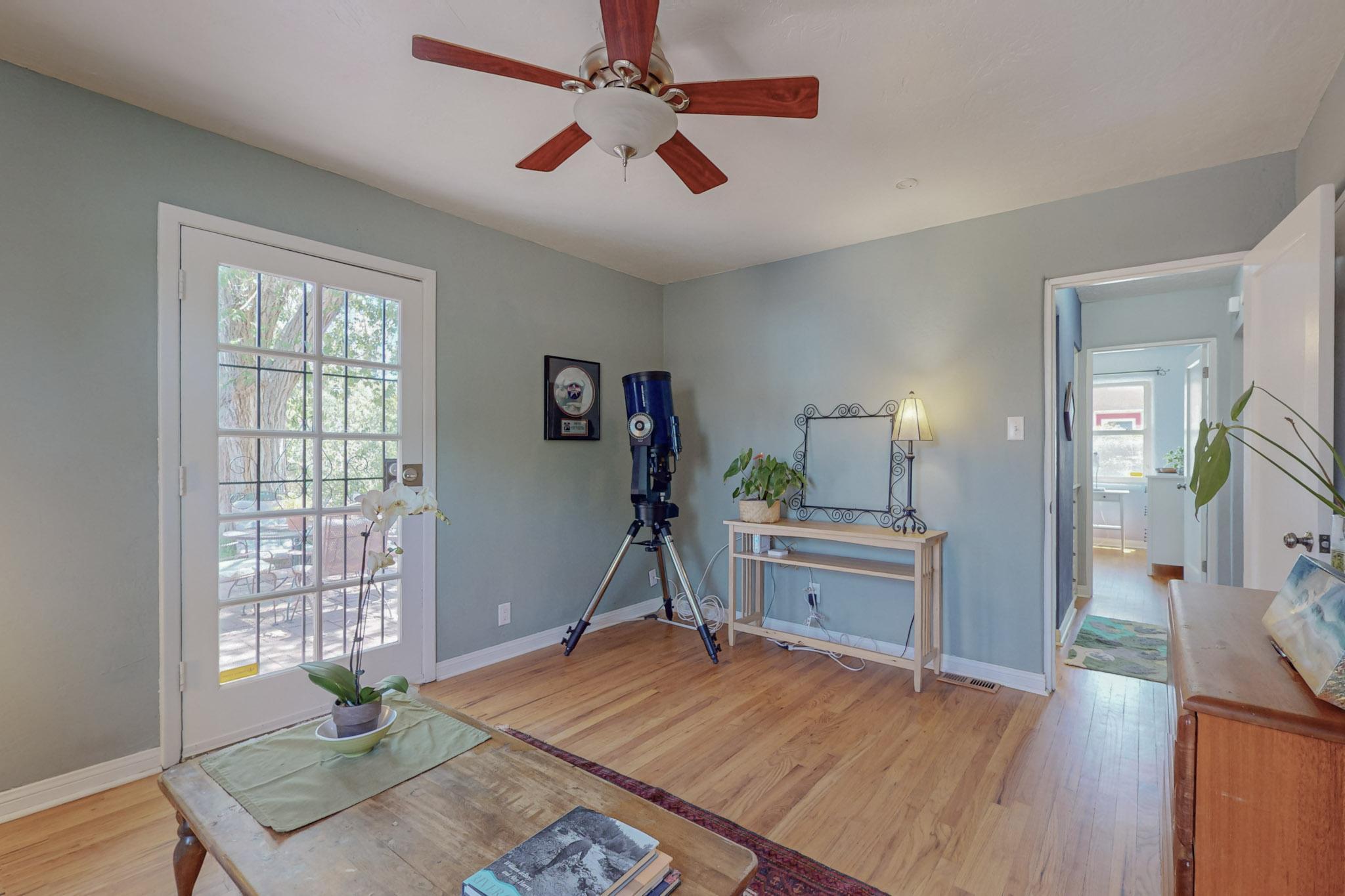 606 Quincy Street SE