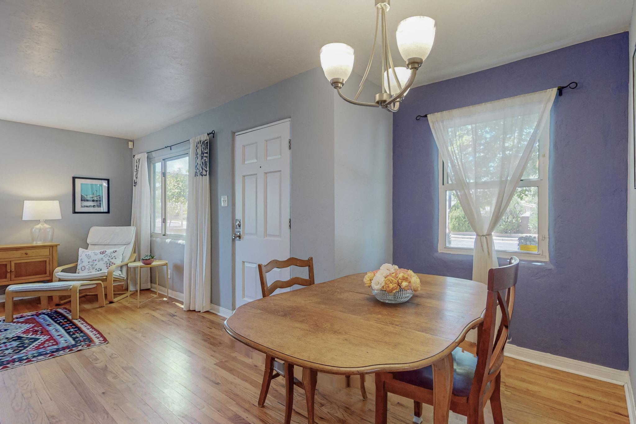 606 Quincy Street SE