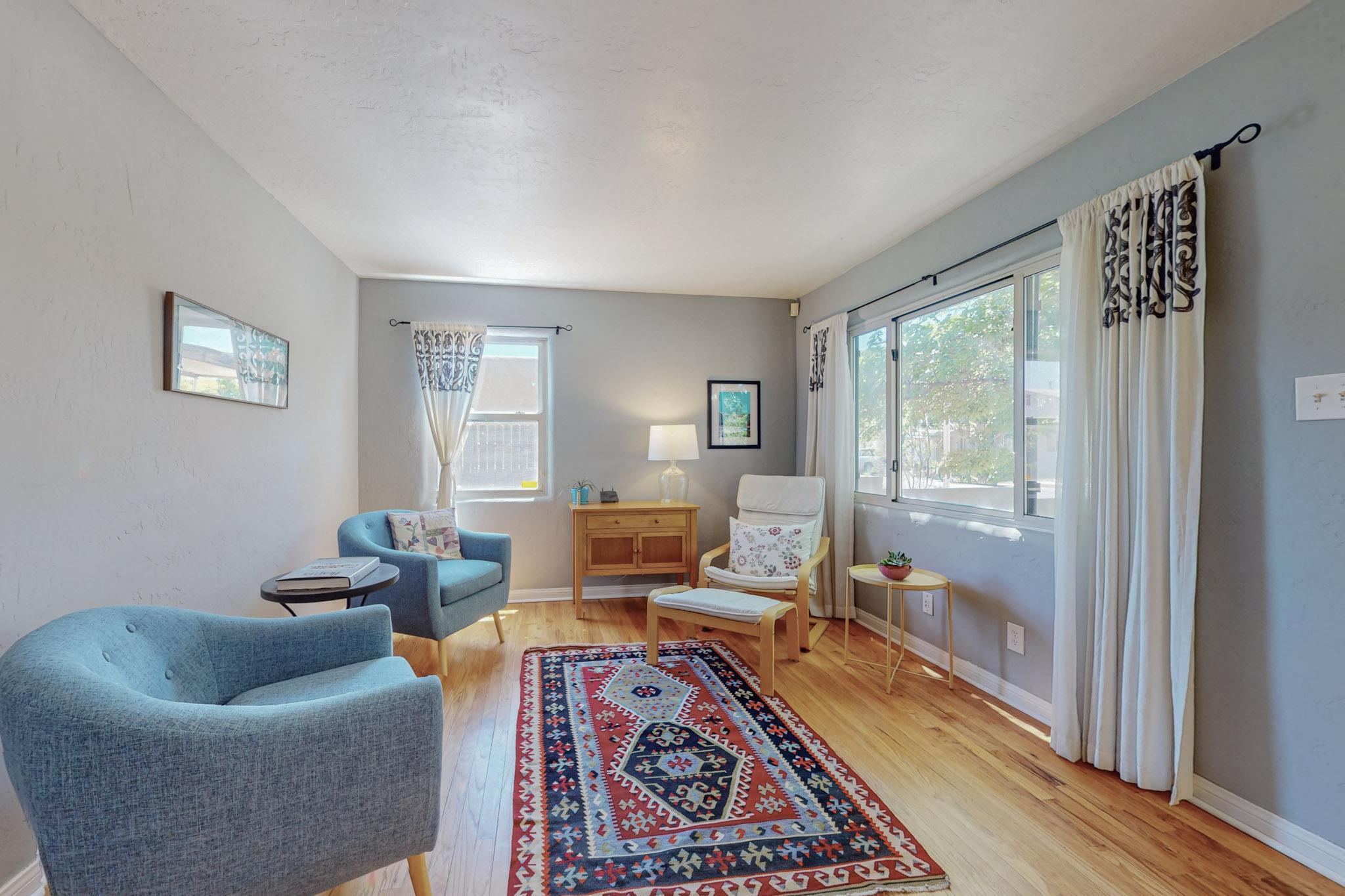 606 Quincy Street SE