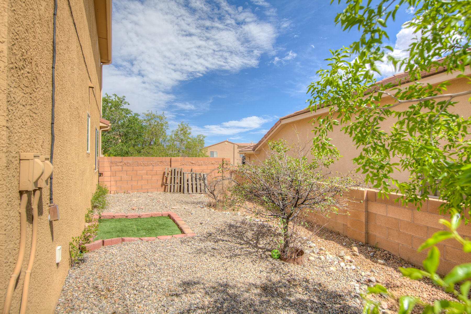 1007 Blue Sage Road NE