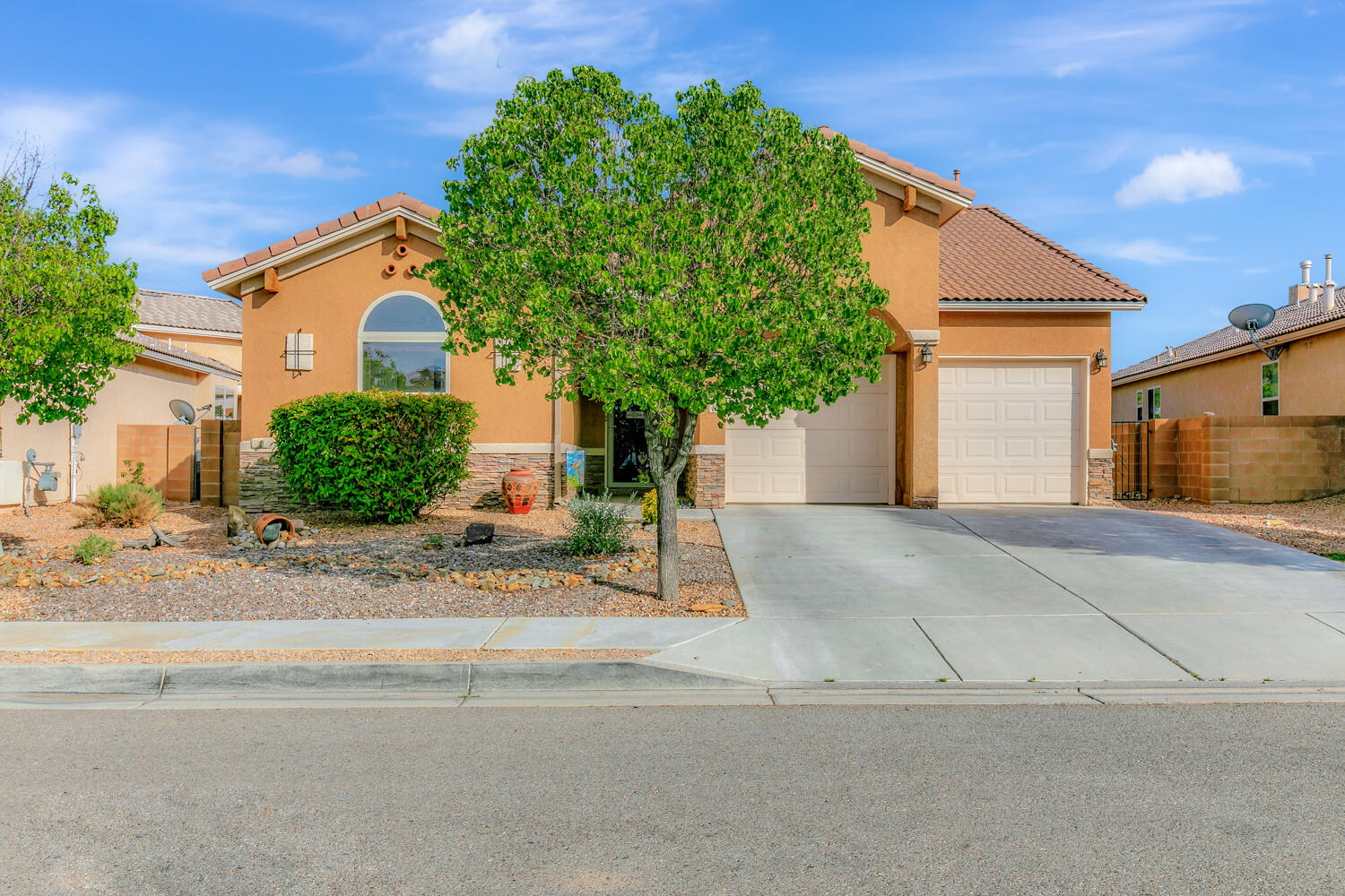 730 Vista Patron Drive