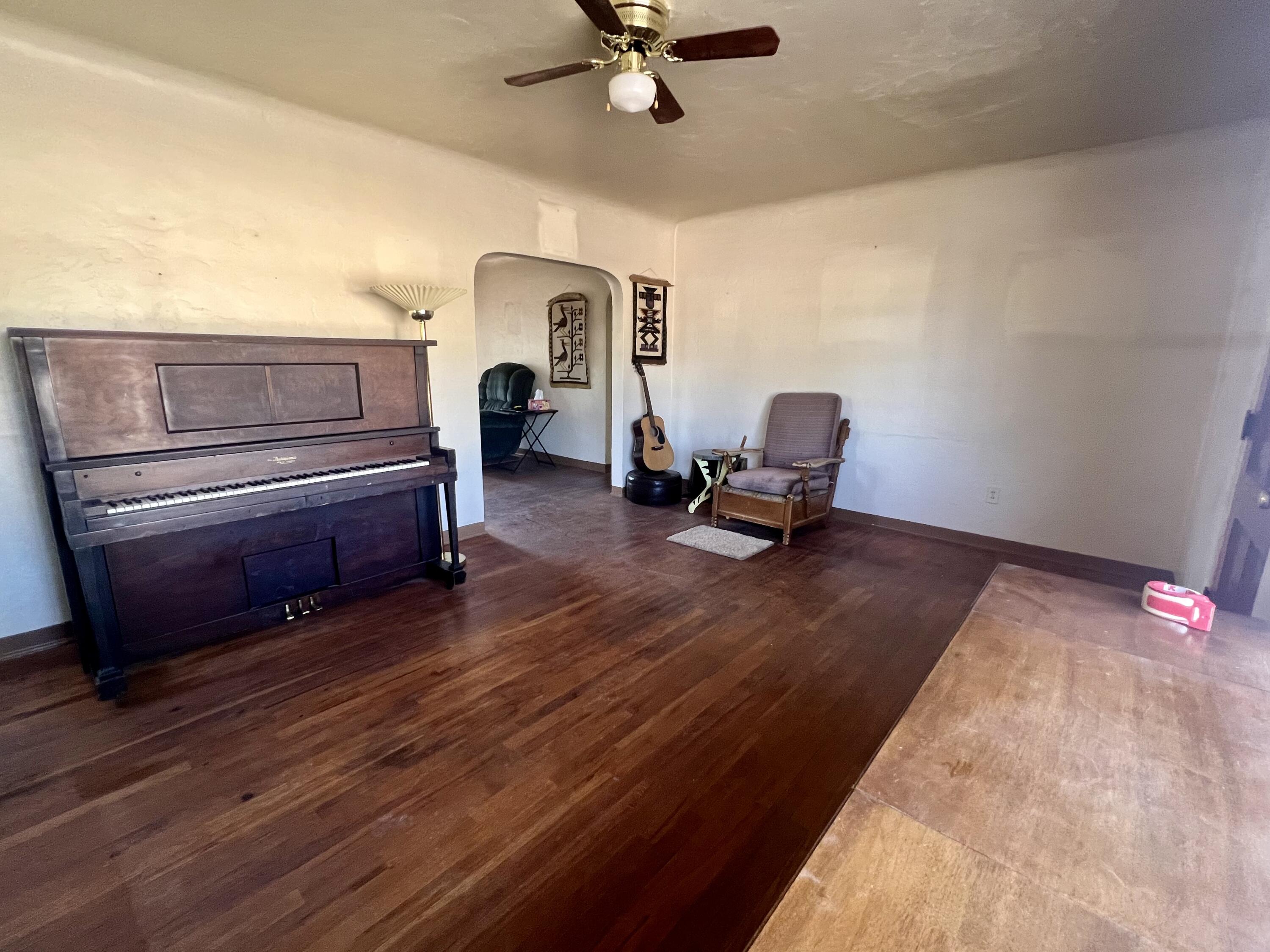 312 Greenwich Road SW