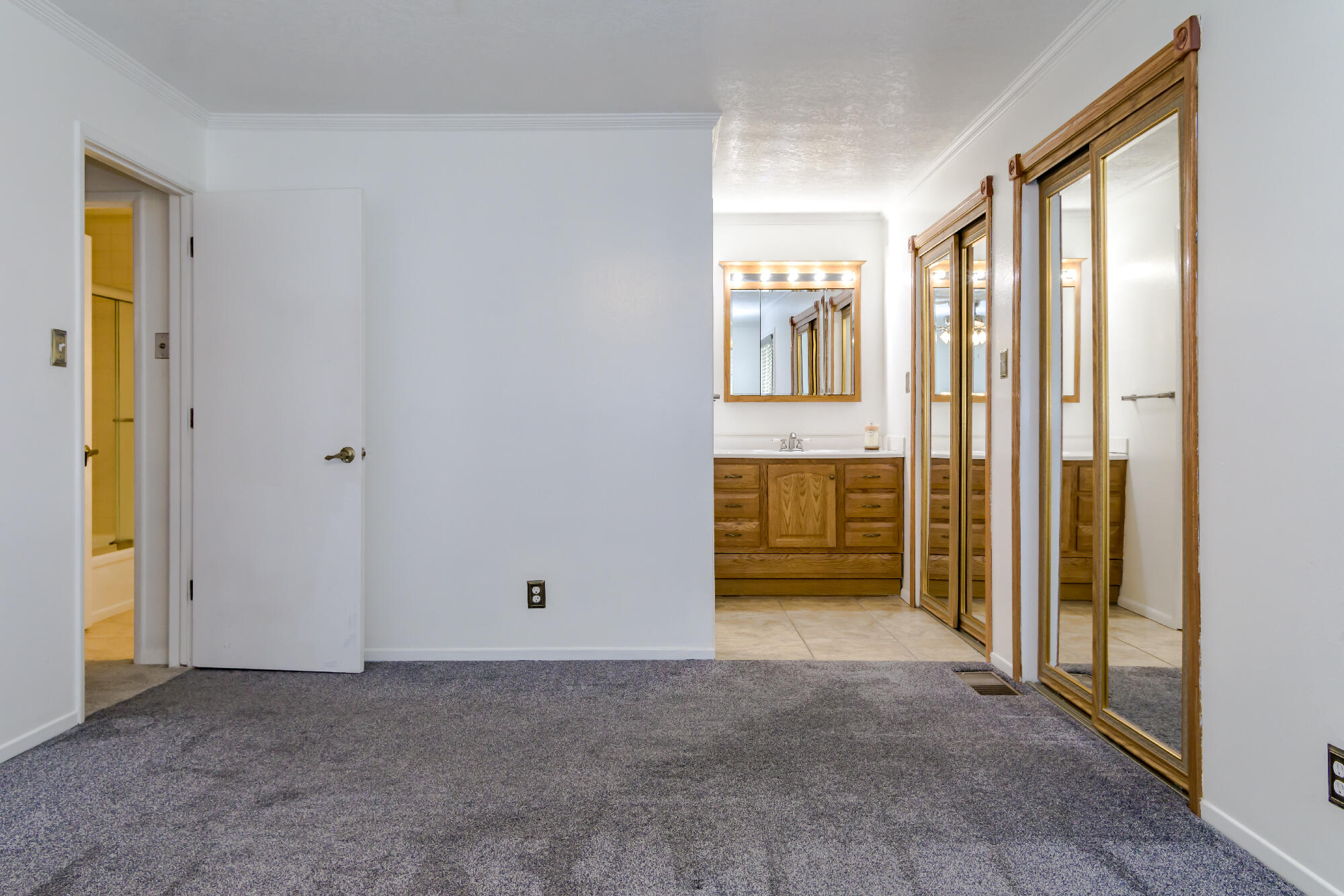 29 Westlake Drive NE