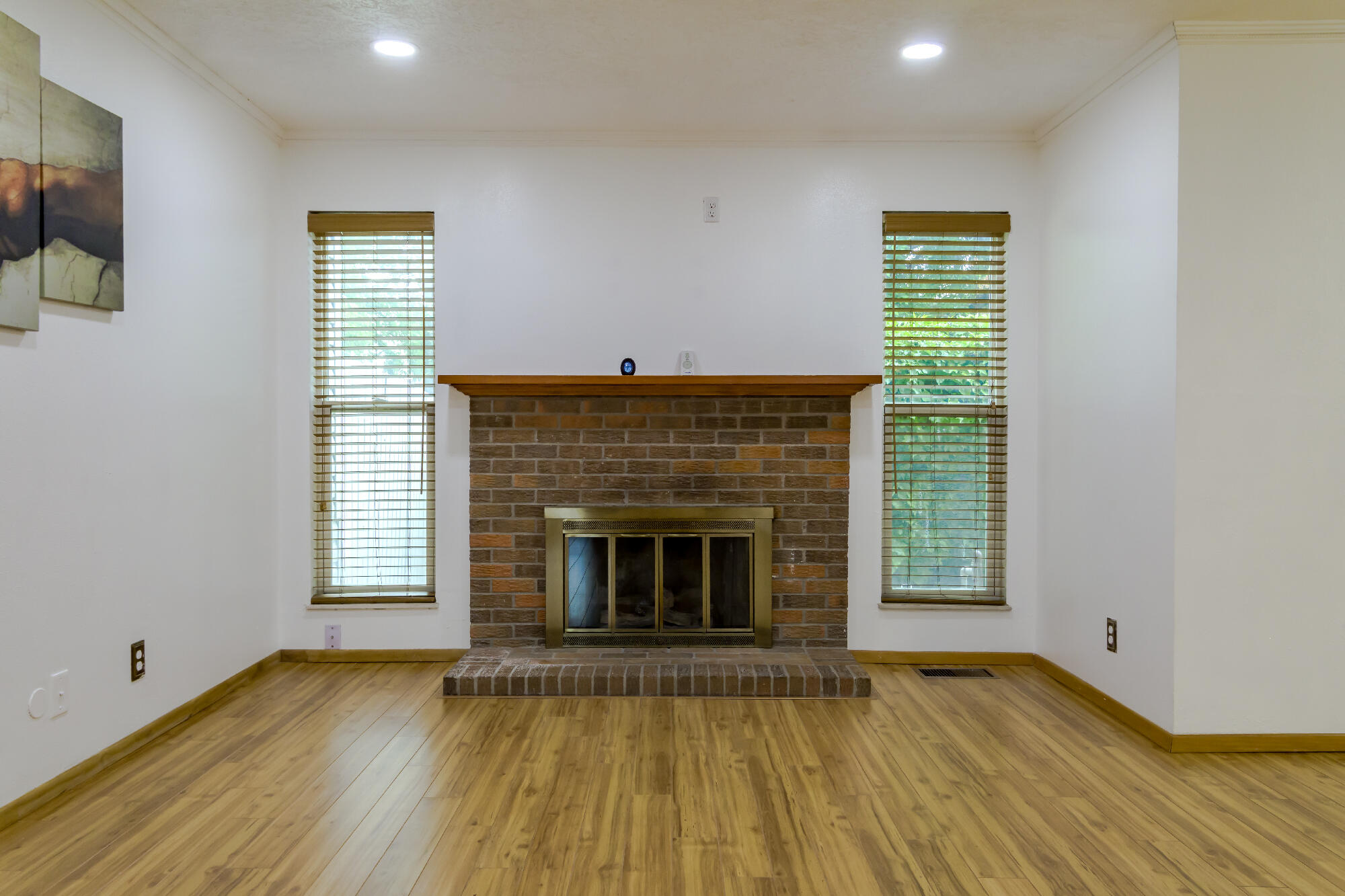 29 Westlake Drive NE