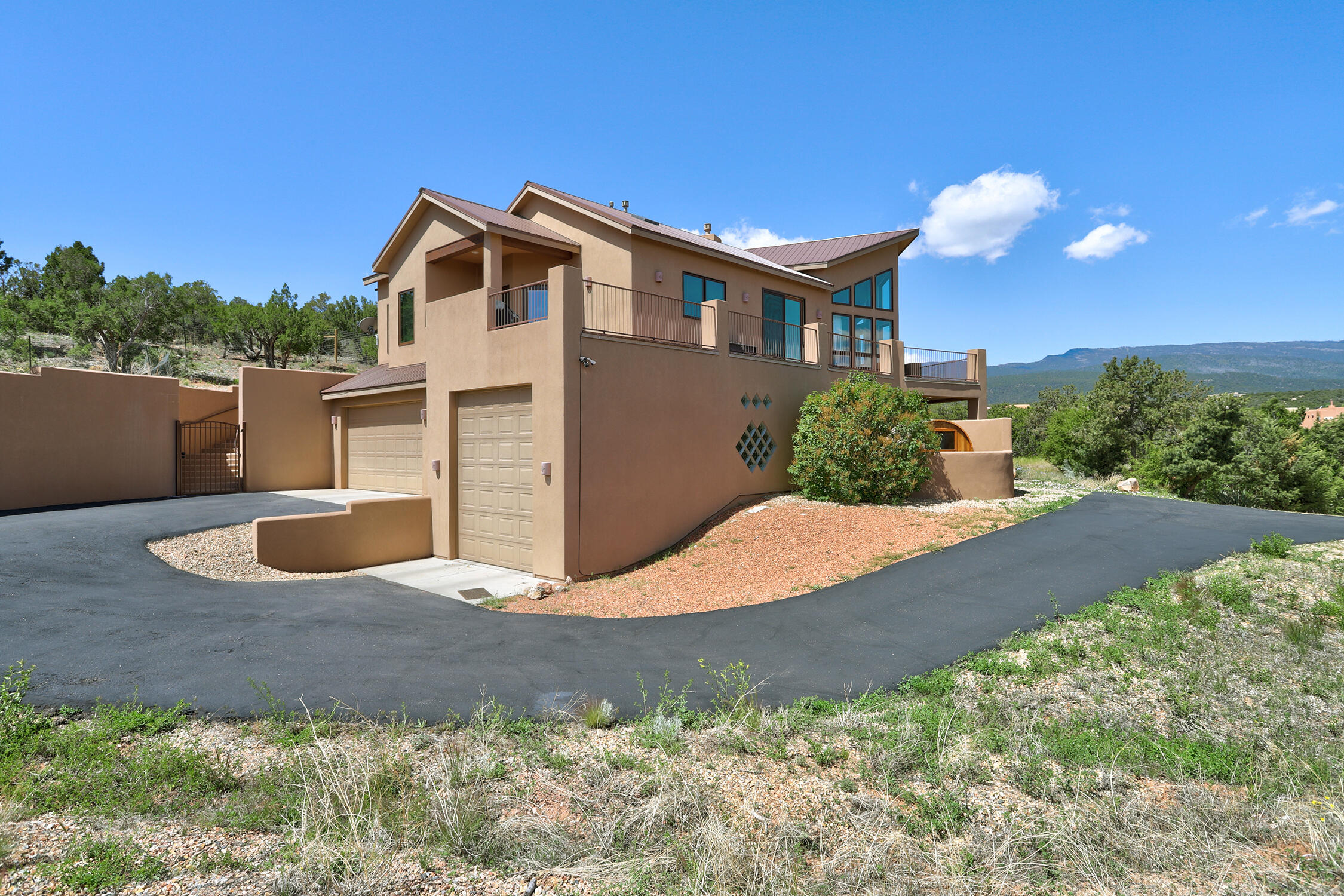 29 Kiva Loop