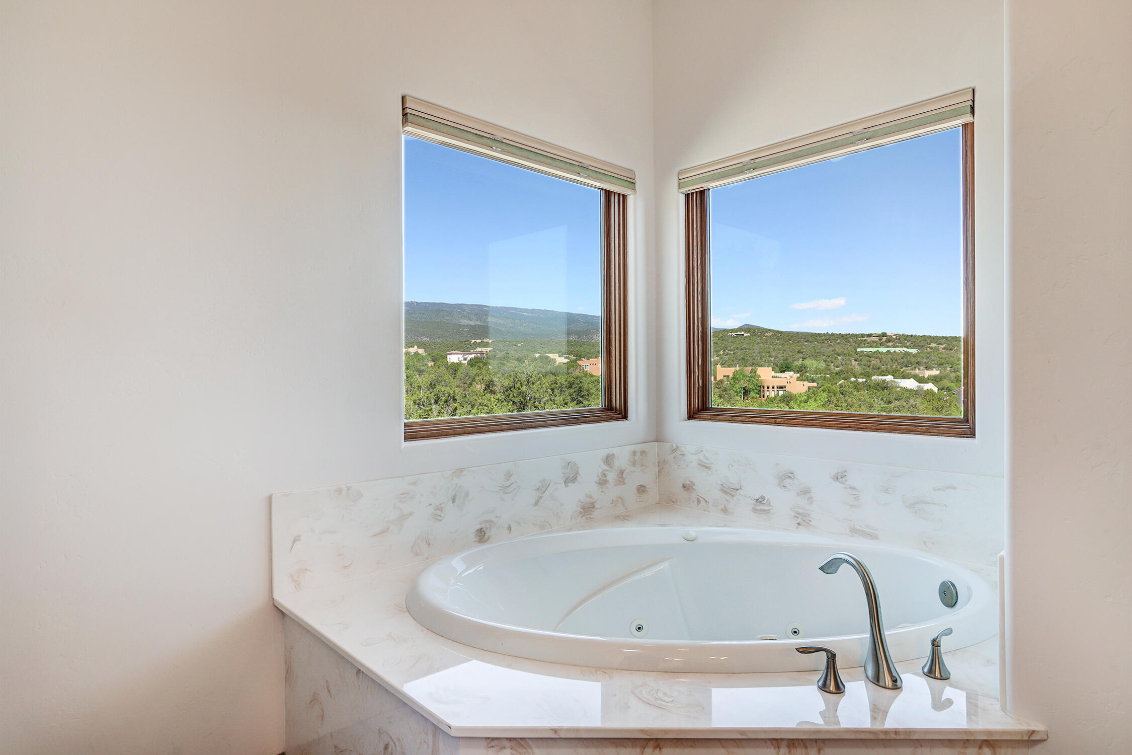 29 Kiva Loop