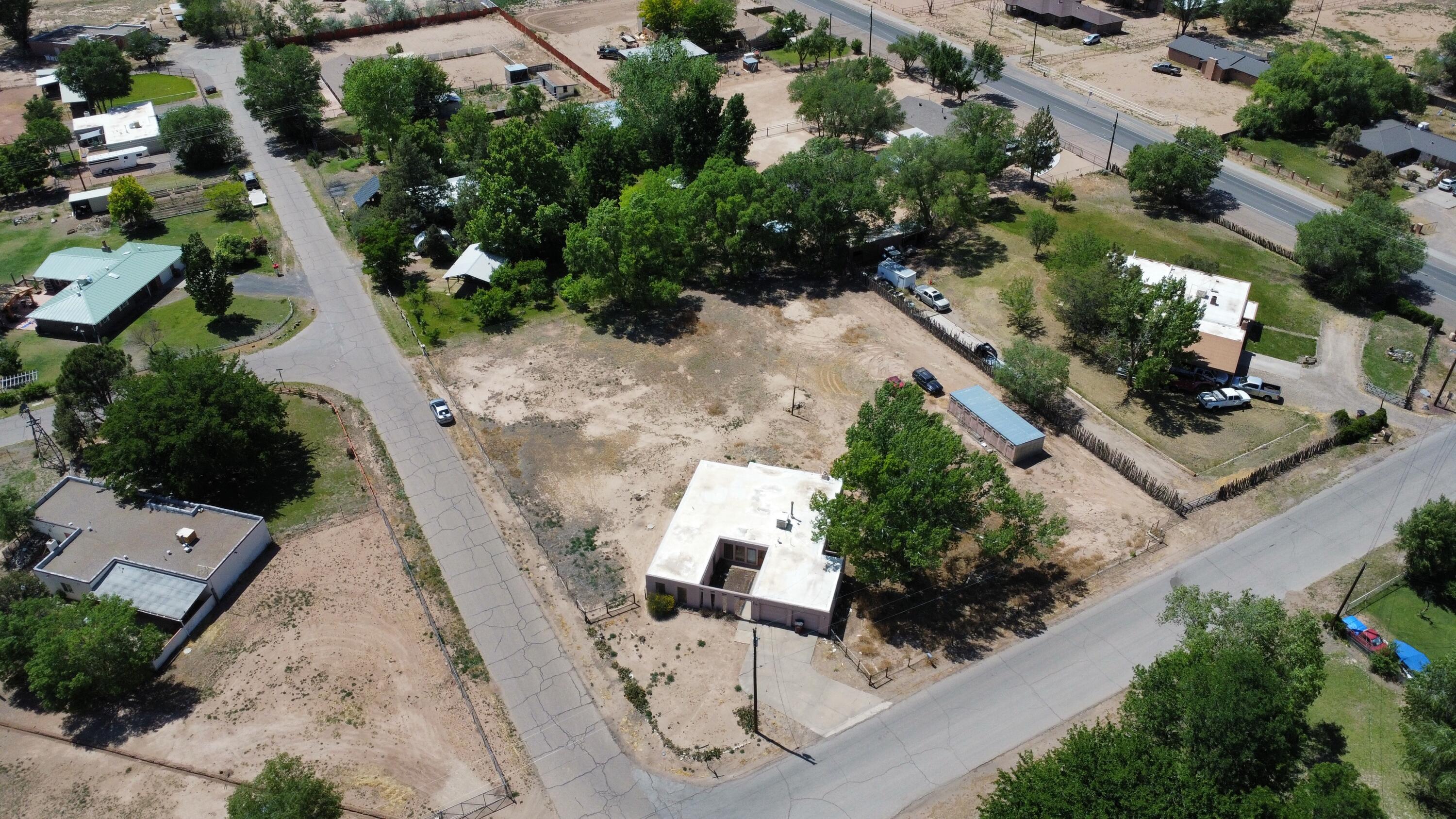 875 Calle De Bosque