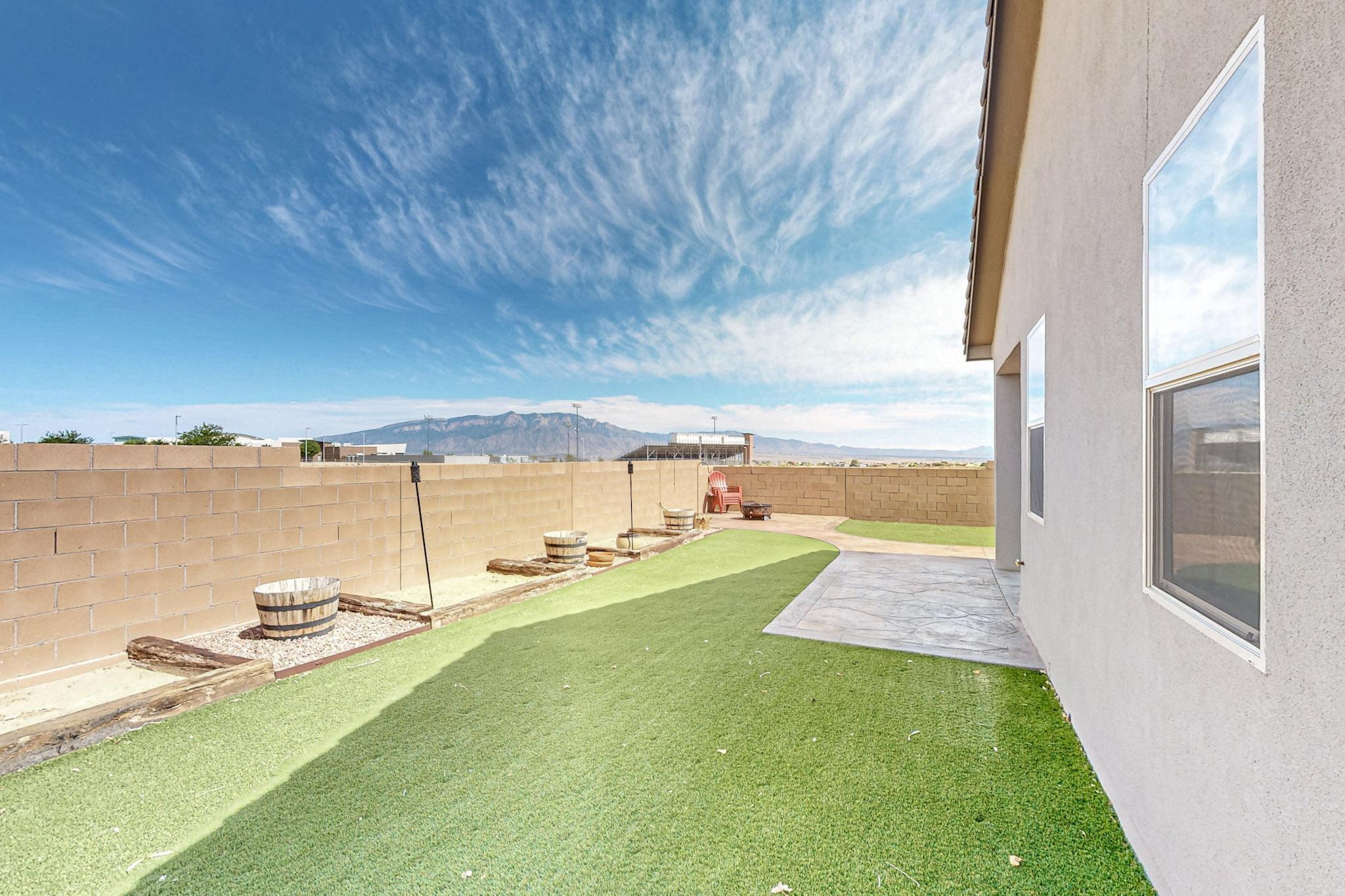 4441 Skyline Loop NE