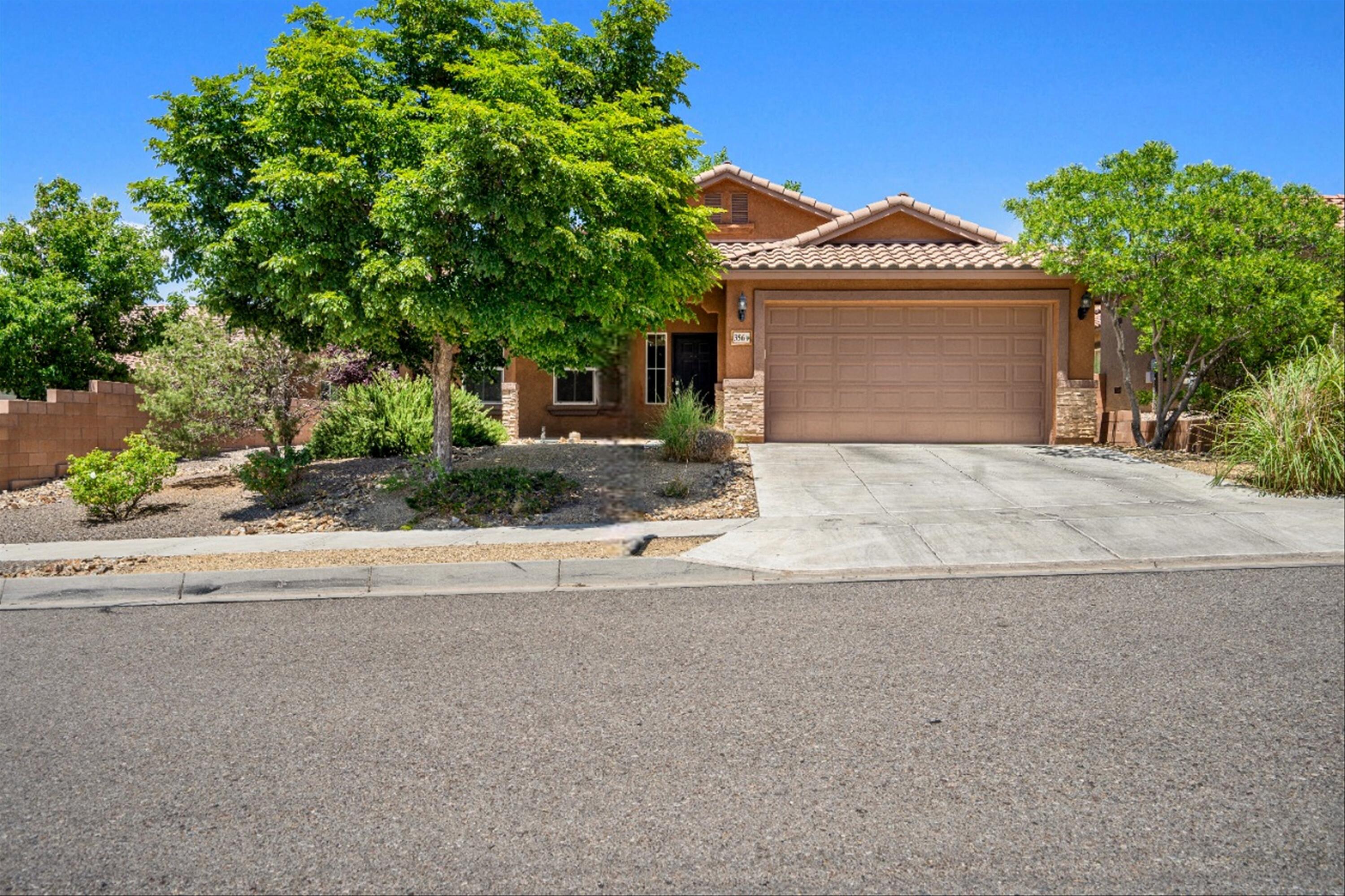 356 Paseo Vista Loop NE