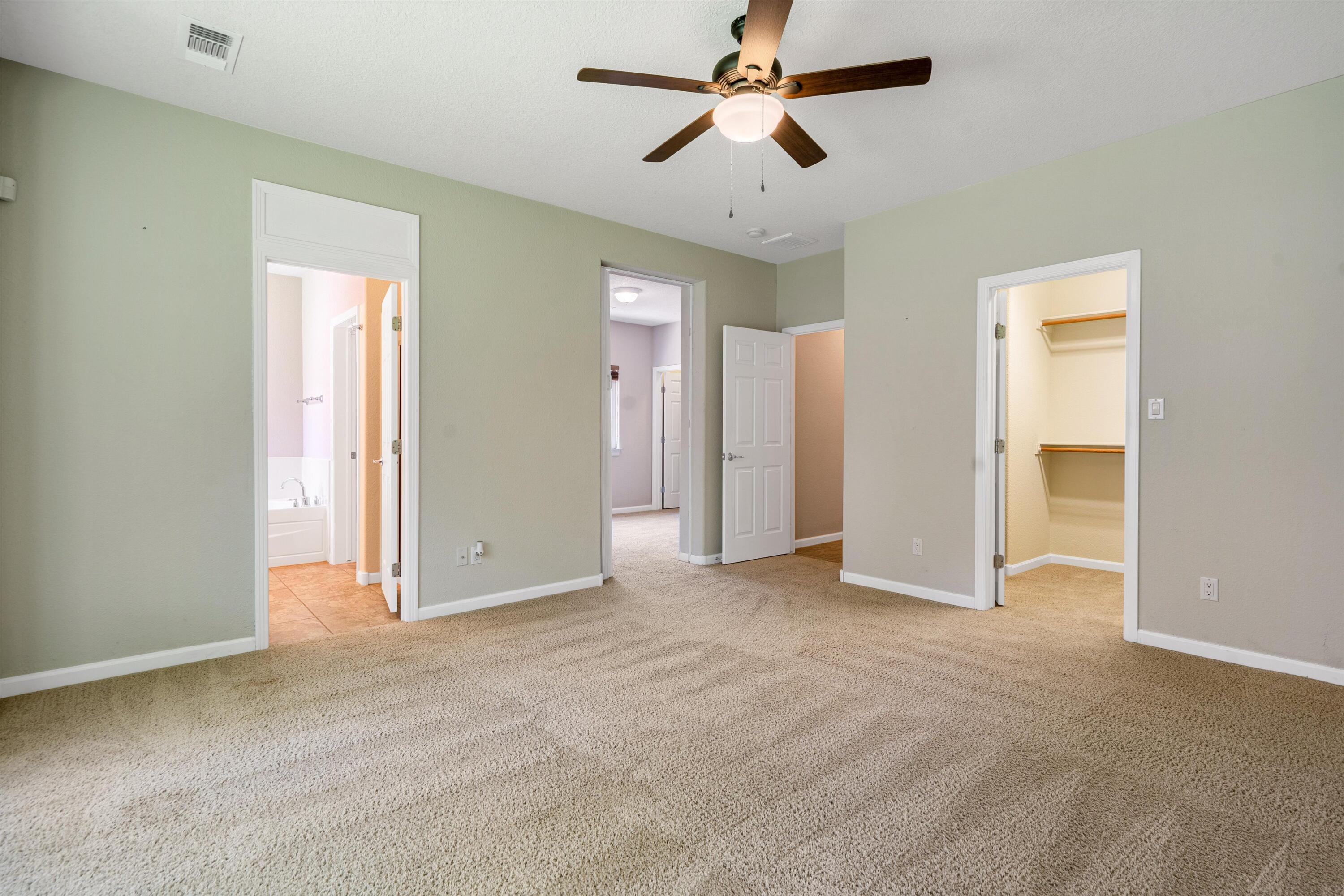 356 Paseo Vista Loop NE