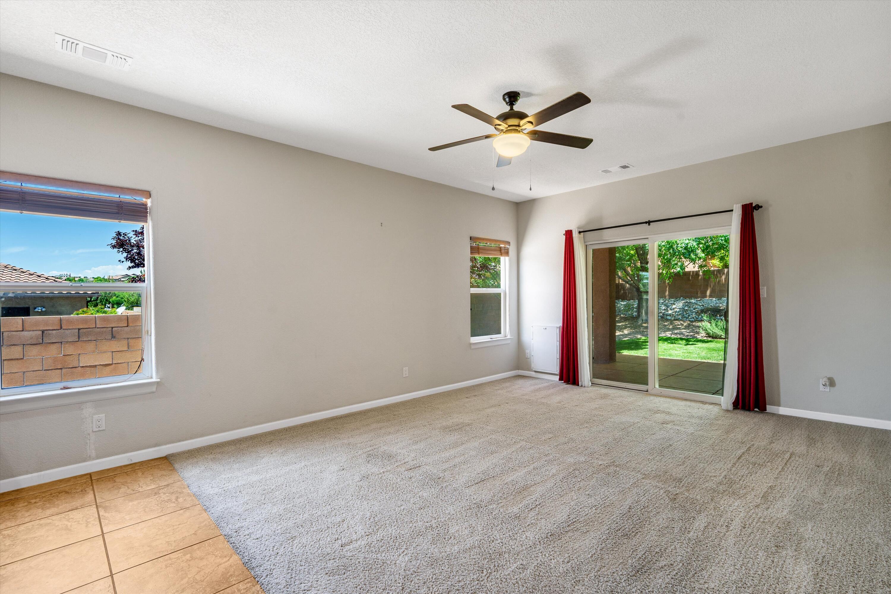 356 Paseo Vista Loop NE