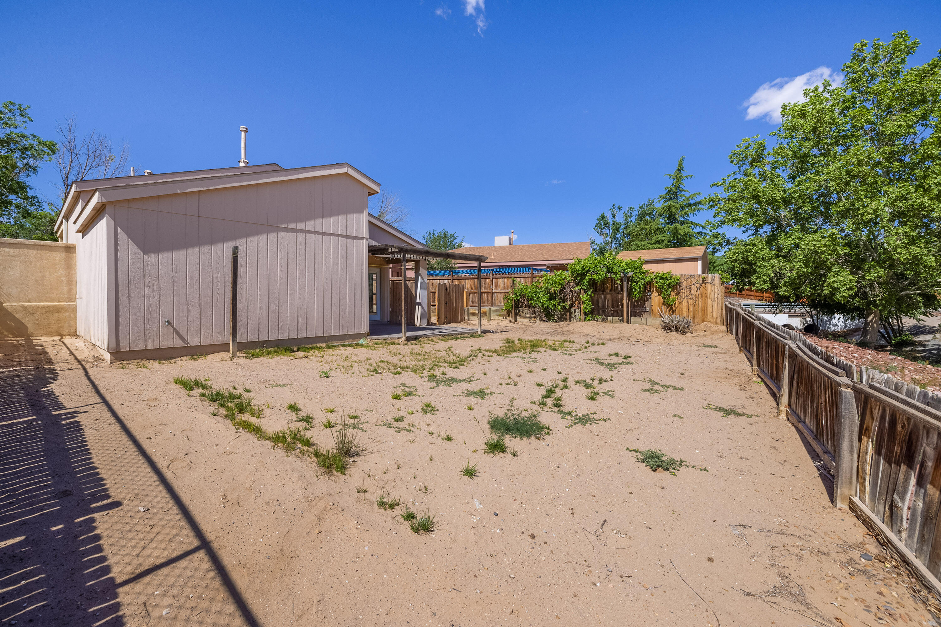 1008 Charles Drive NE