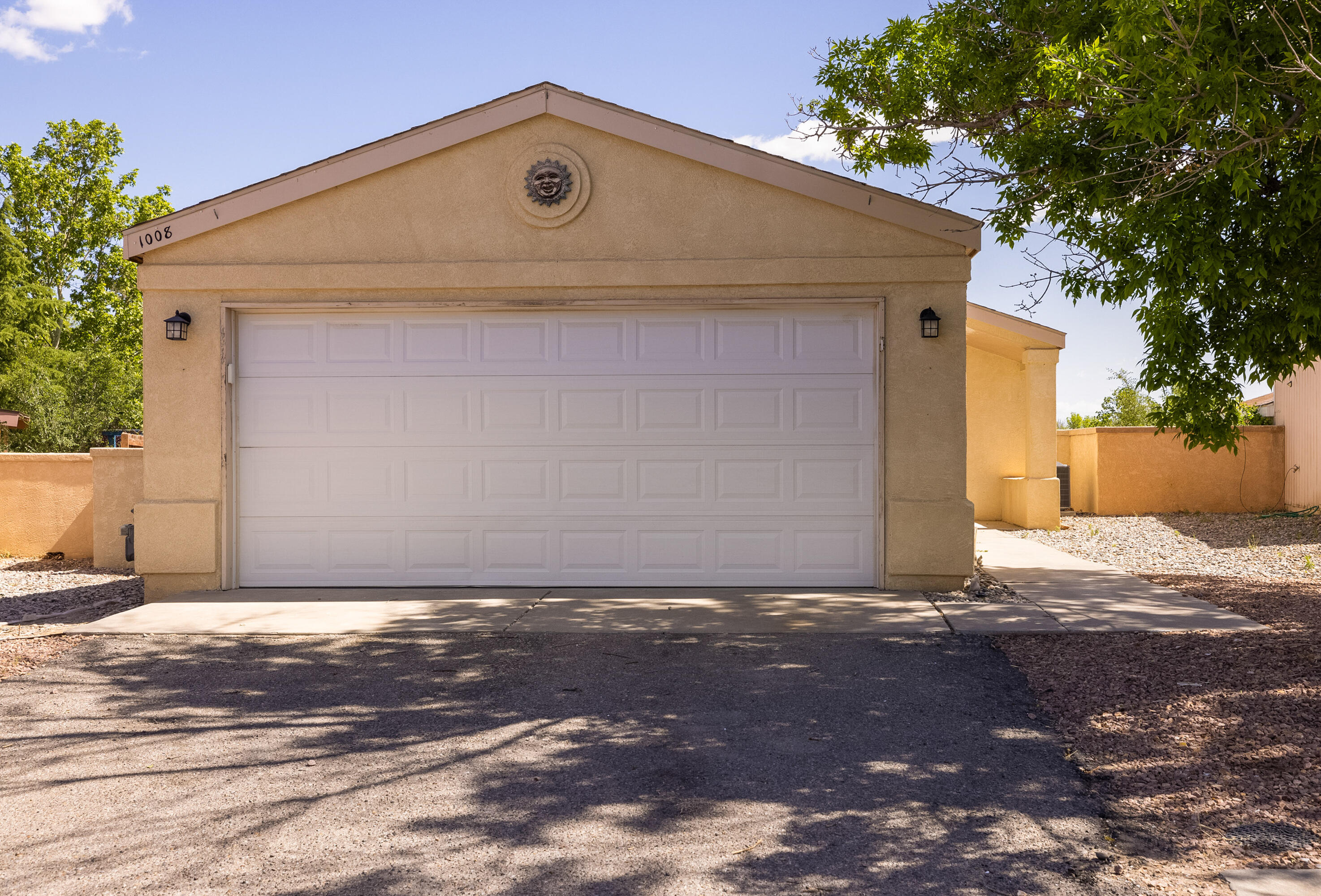 1008 Charles Drive NE