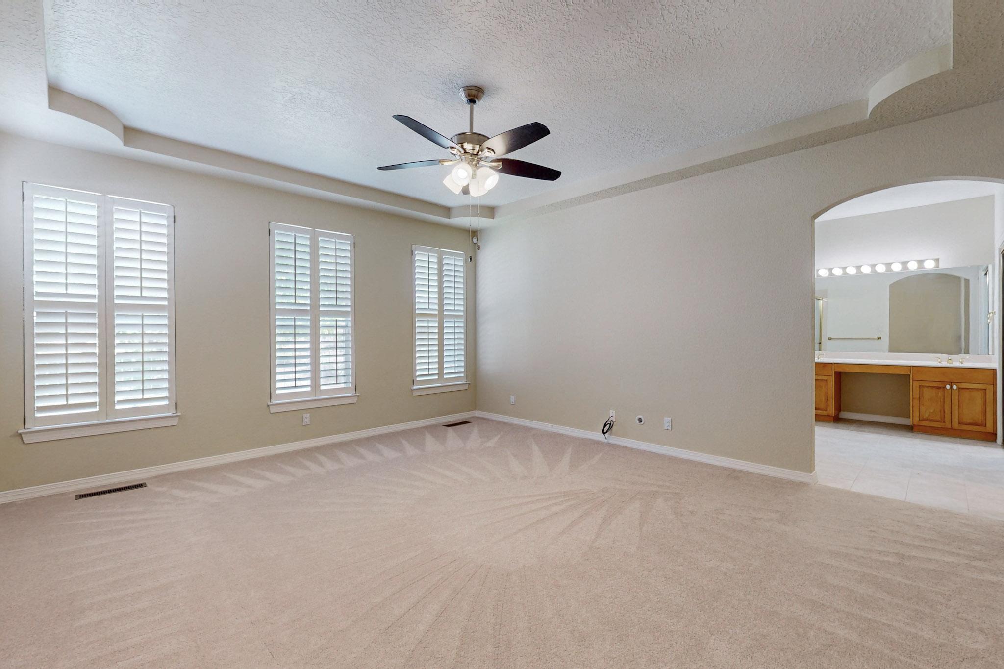 11219 Costa Del Sol NE