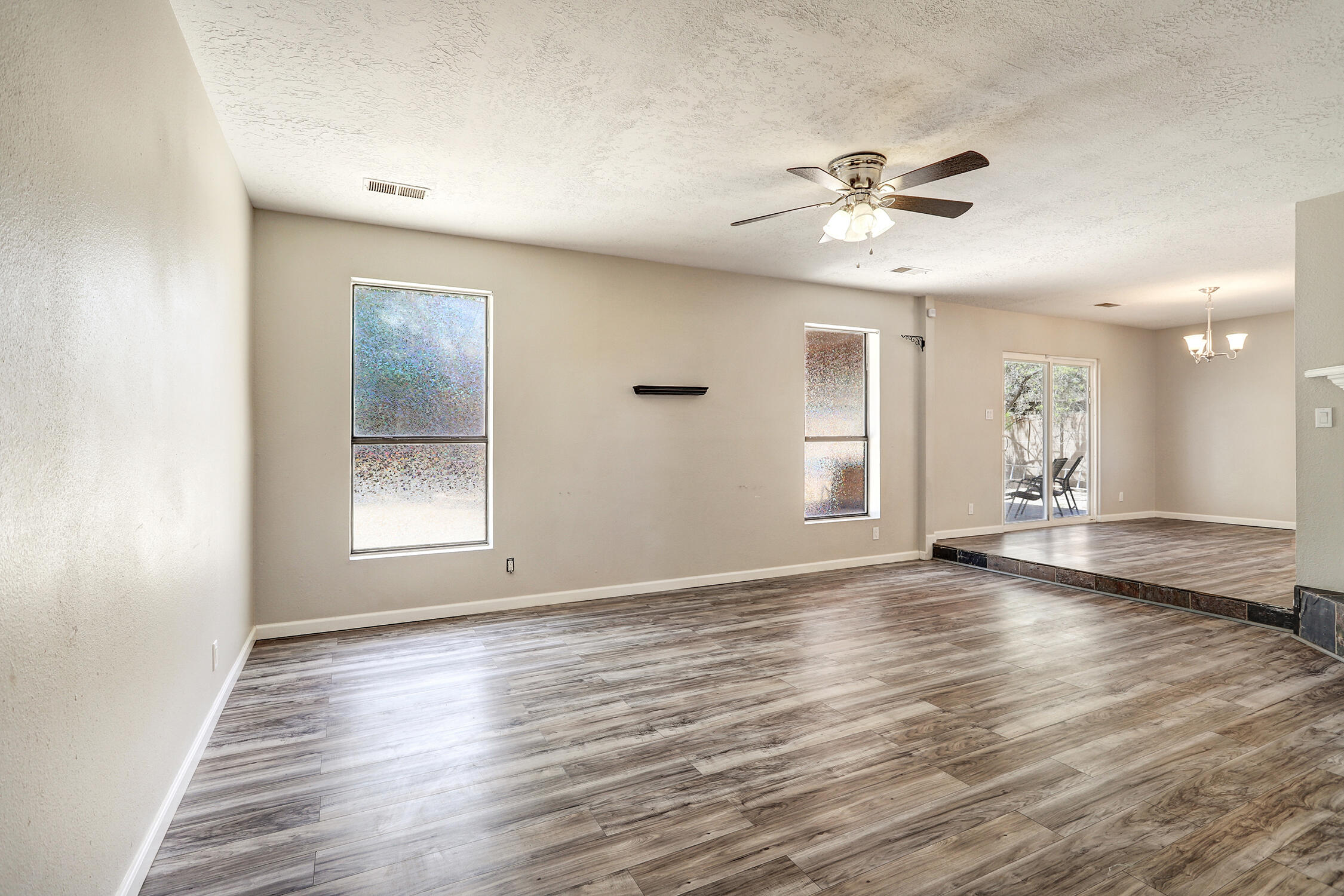 6259 Roadrunner Loop NE