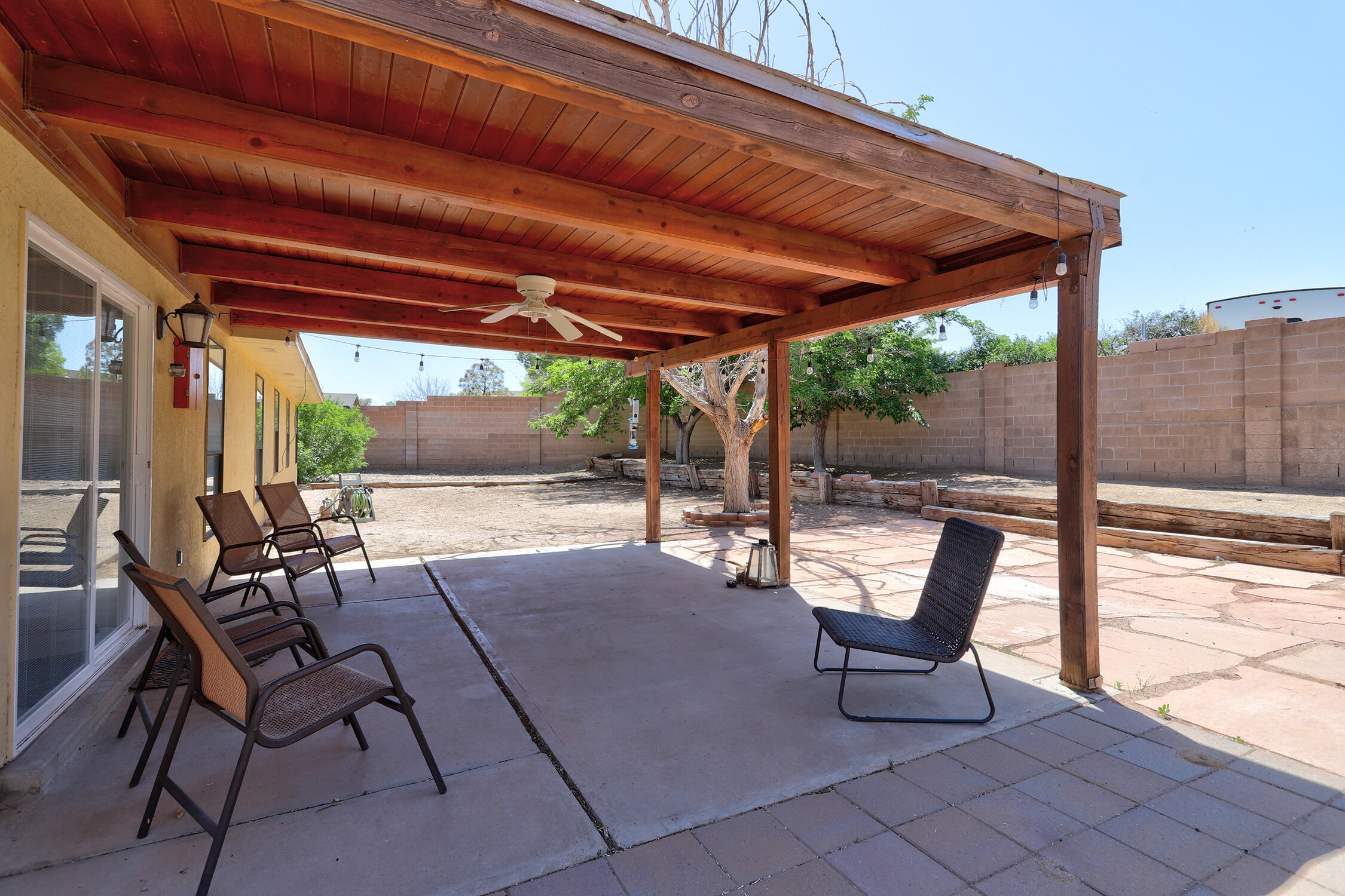 6259 Roadrunner Loop NE