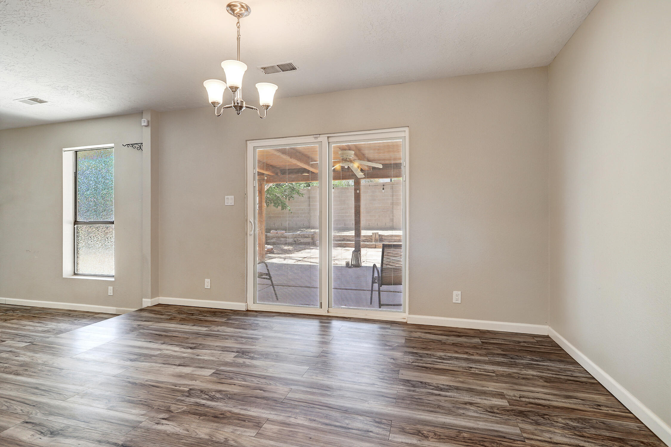 6259 Roadrunner Loop NE