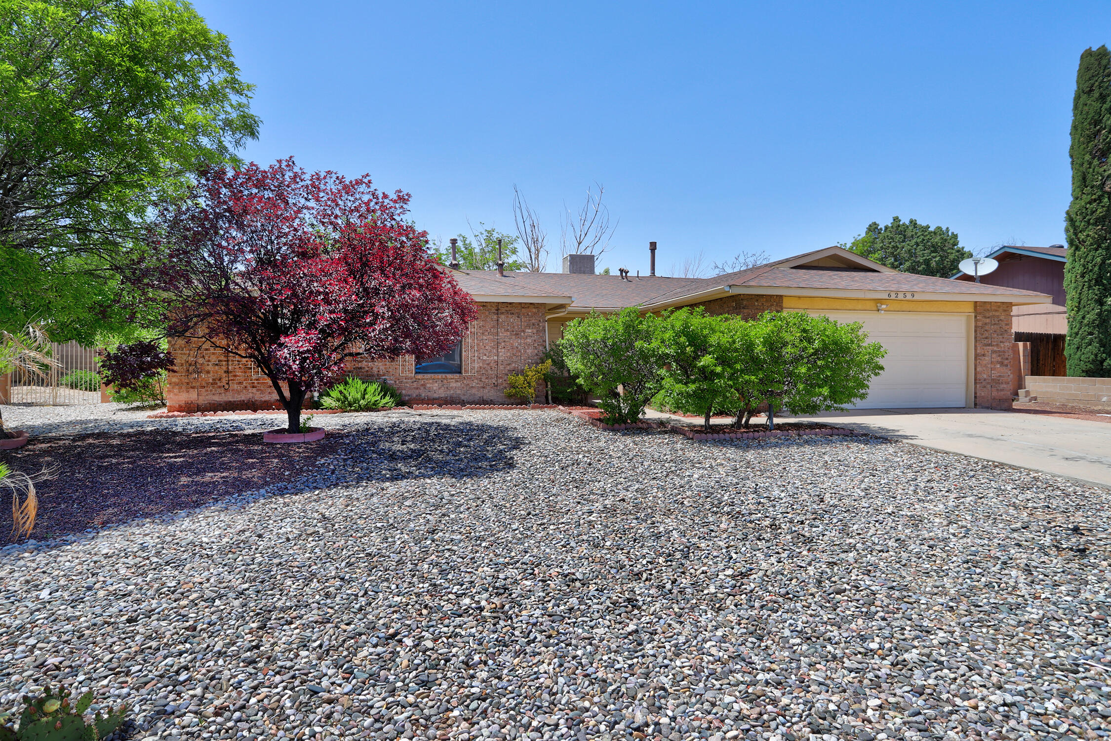 6259 Roadrunner Loop NE