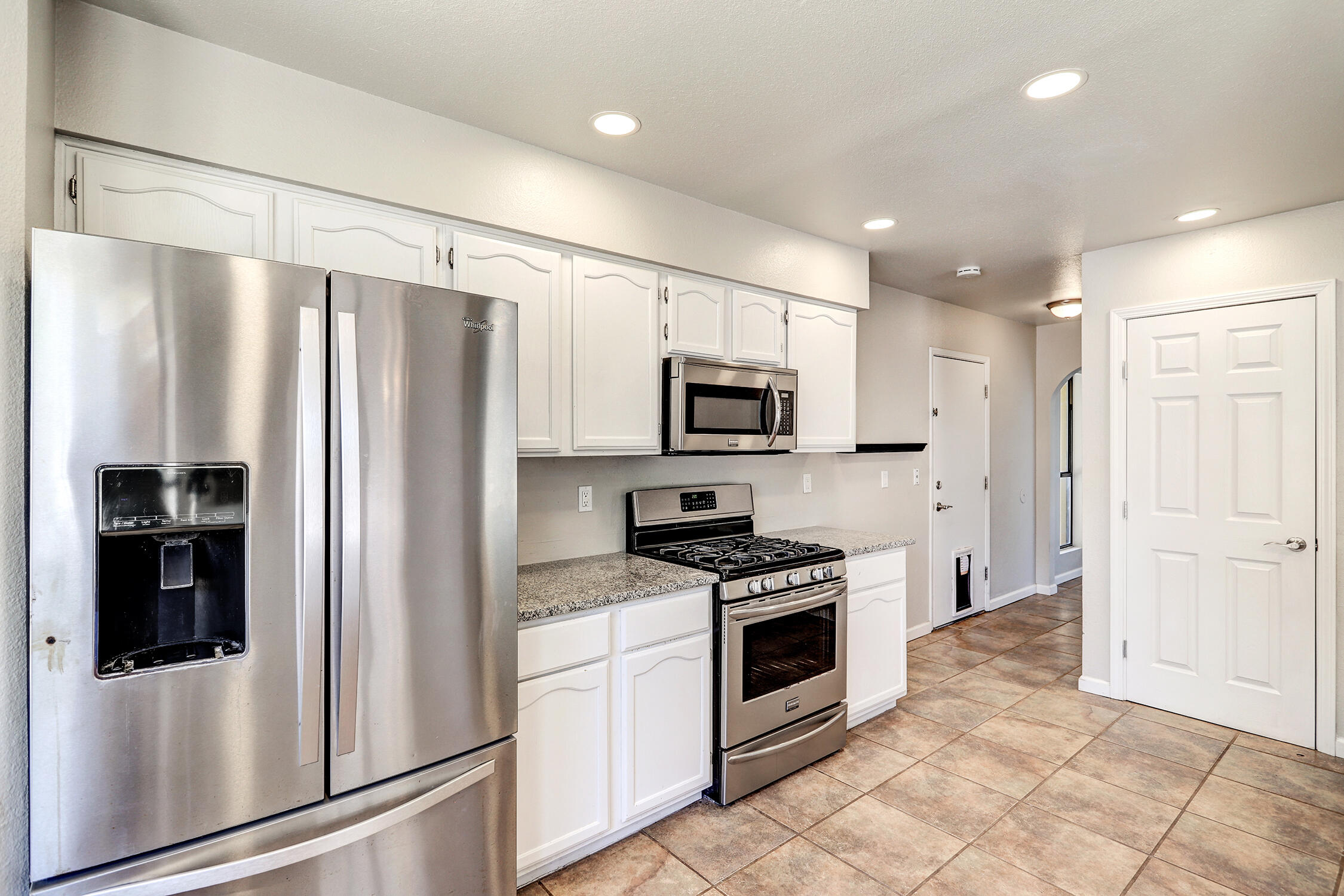 6259 Roadrunner Loop NE