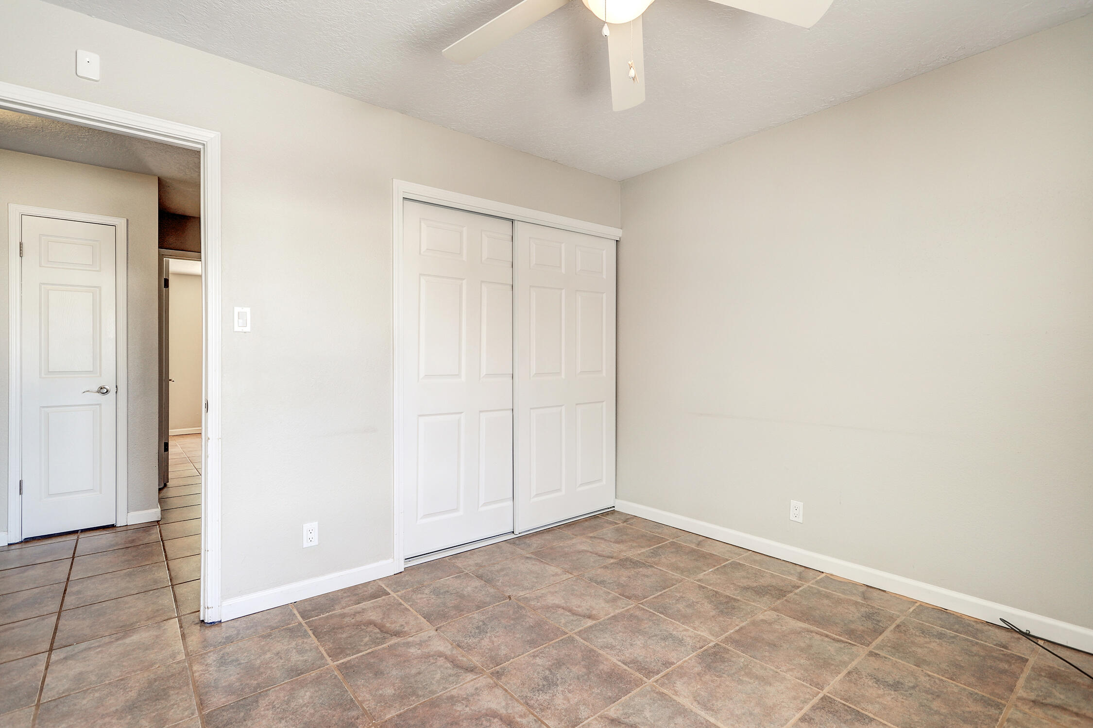 6259 Roadrunner Loop NE