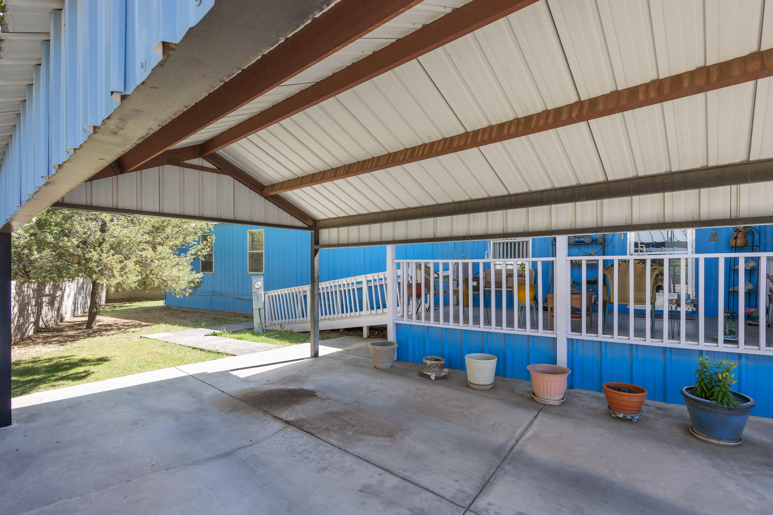 1082 Lamb Court SE