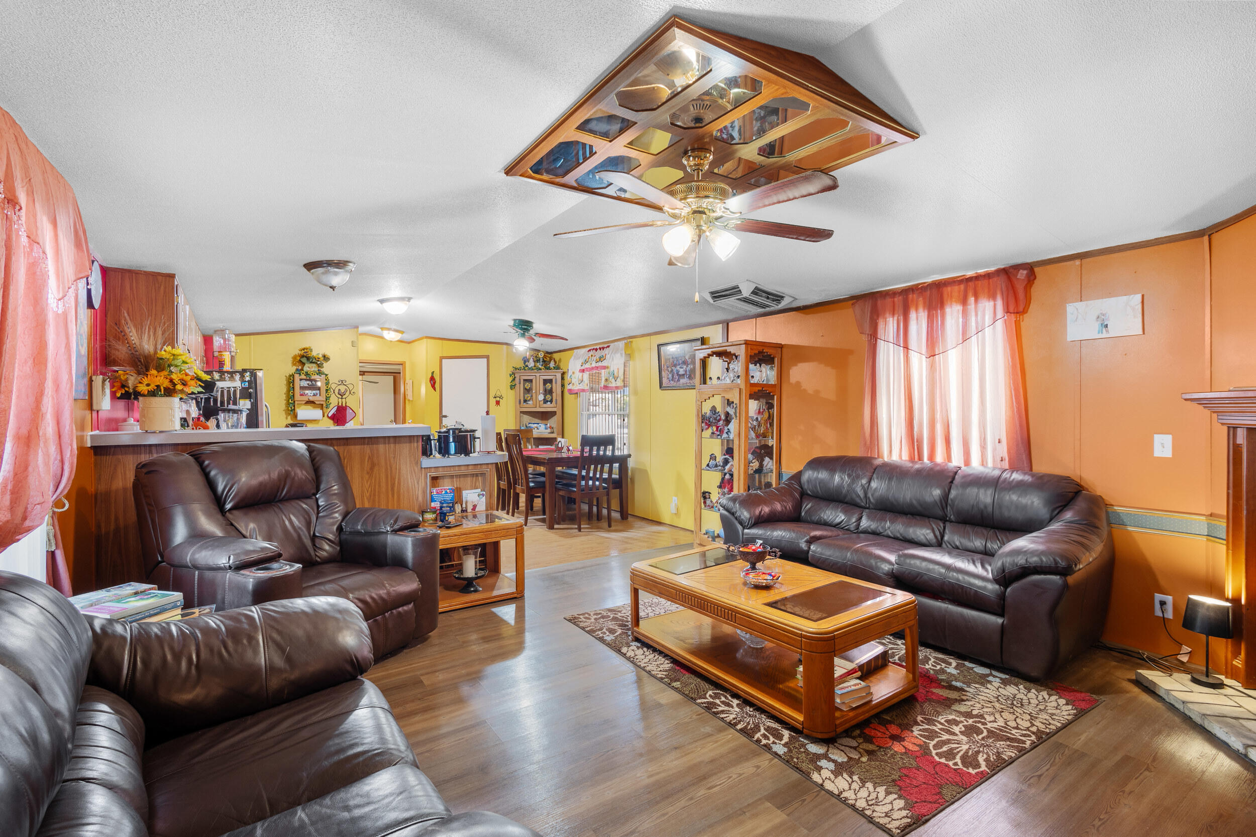 1082 Lamb Court SE