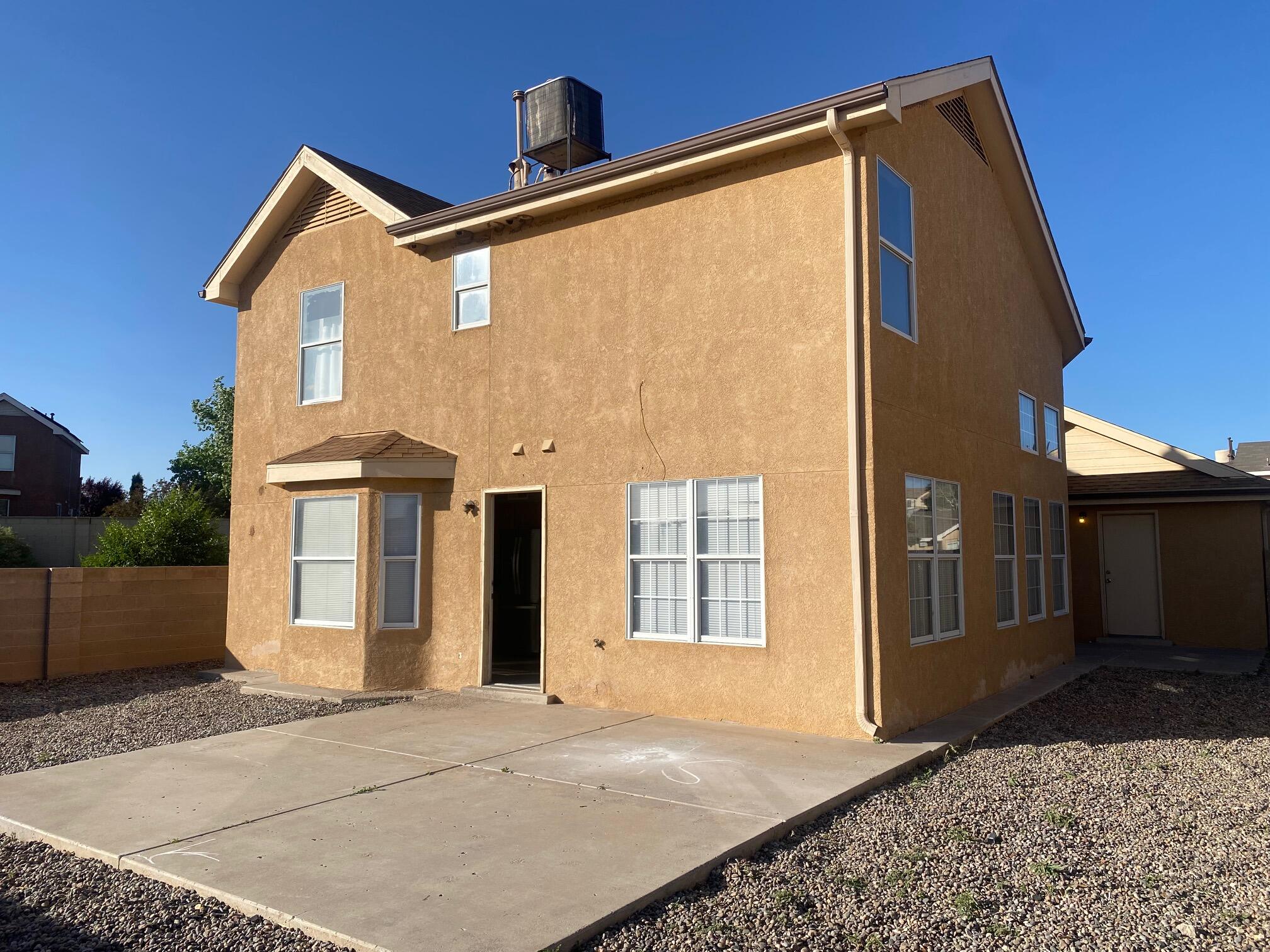 1031 Avenida Las Vistas NW