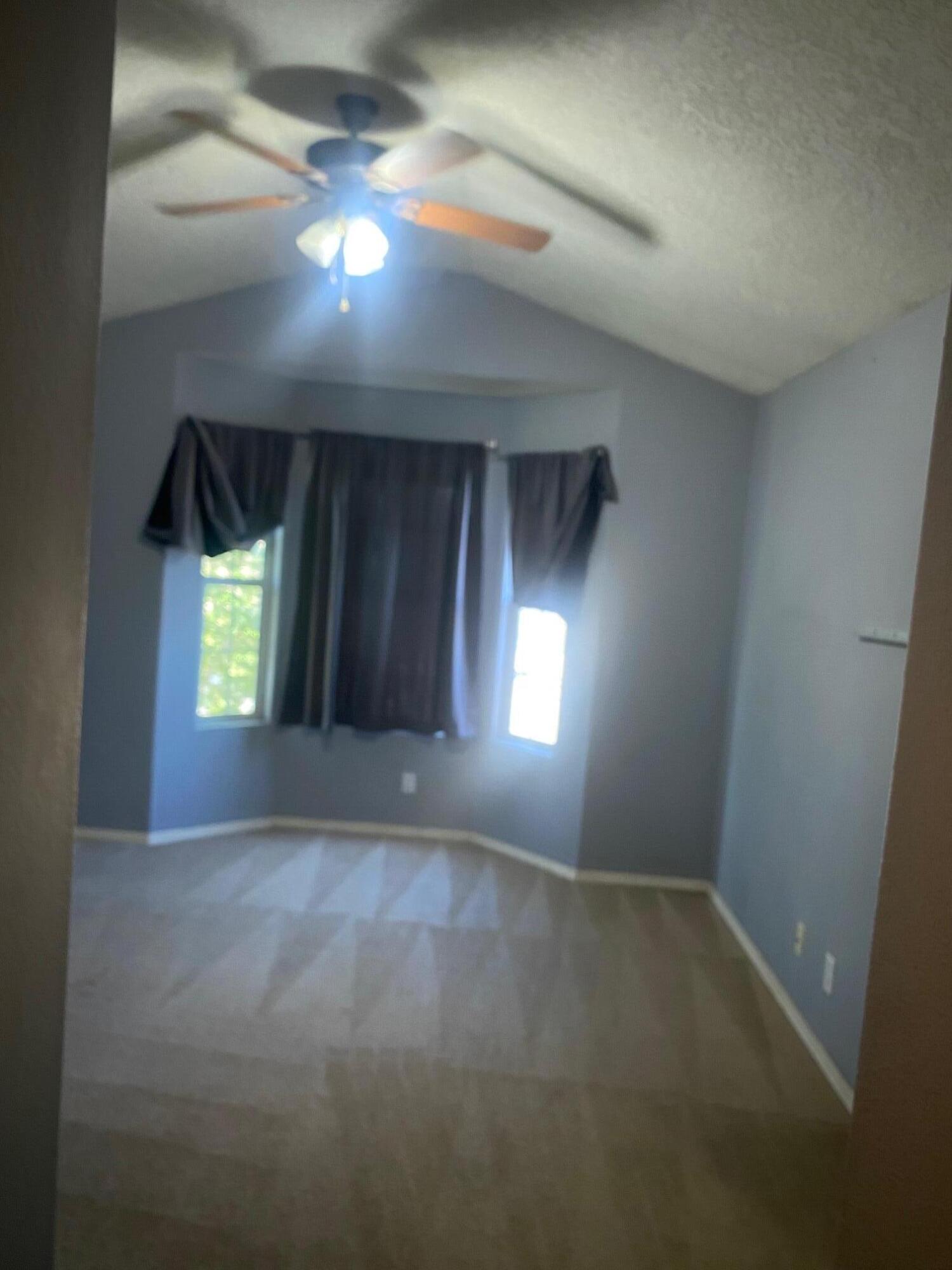 1031 Avenida Las Vistas NW