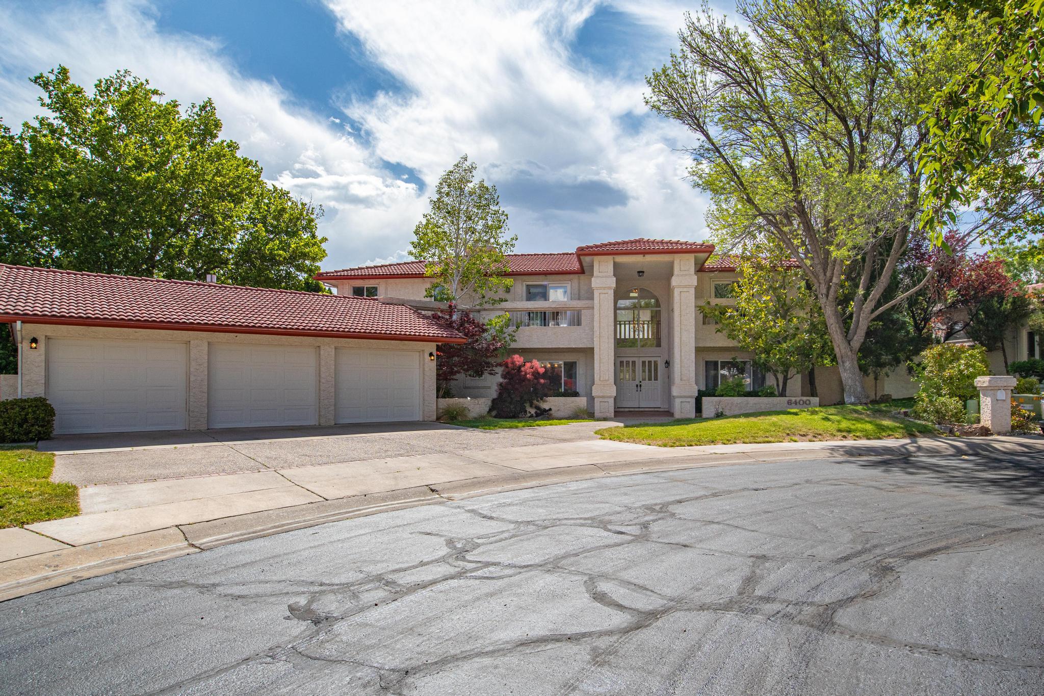 6400 Oak Hill NE