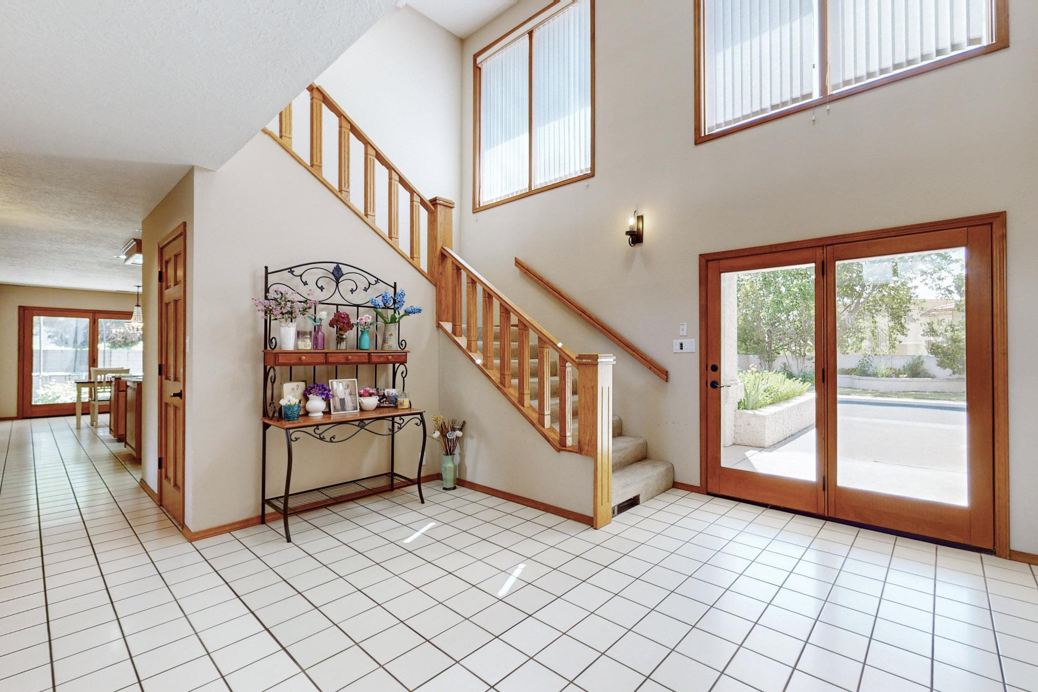 6400 Oak Hill NE