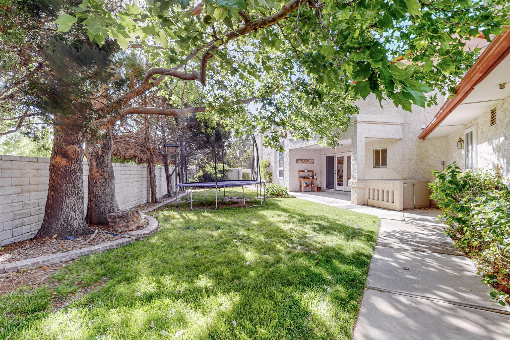 6400 Oak Hill NE