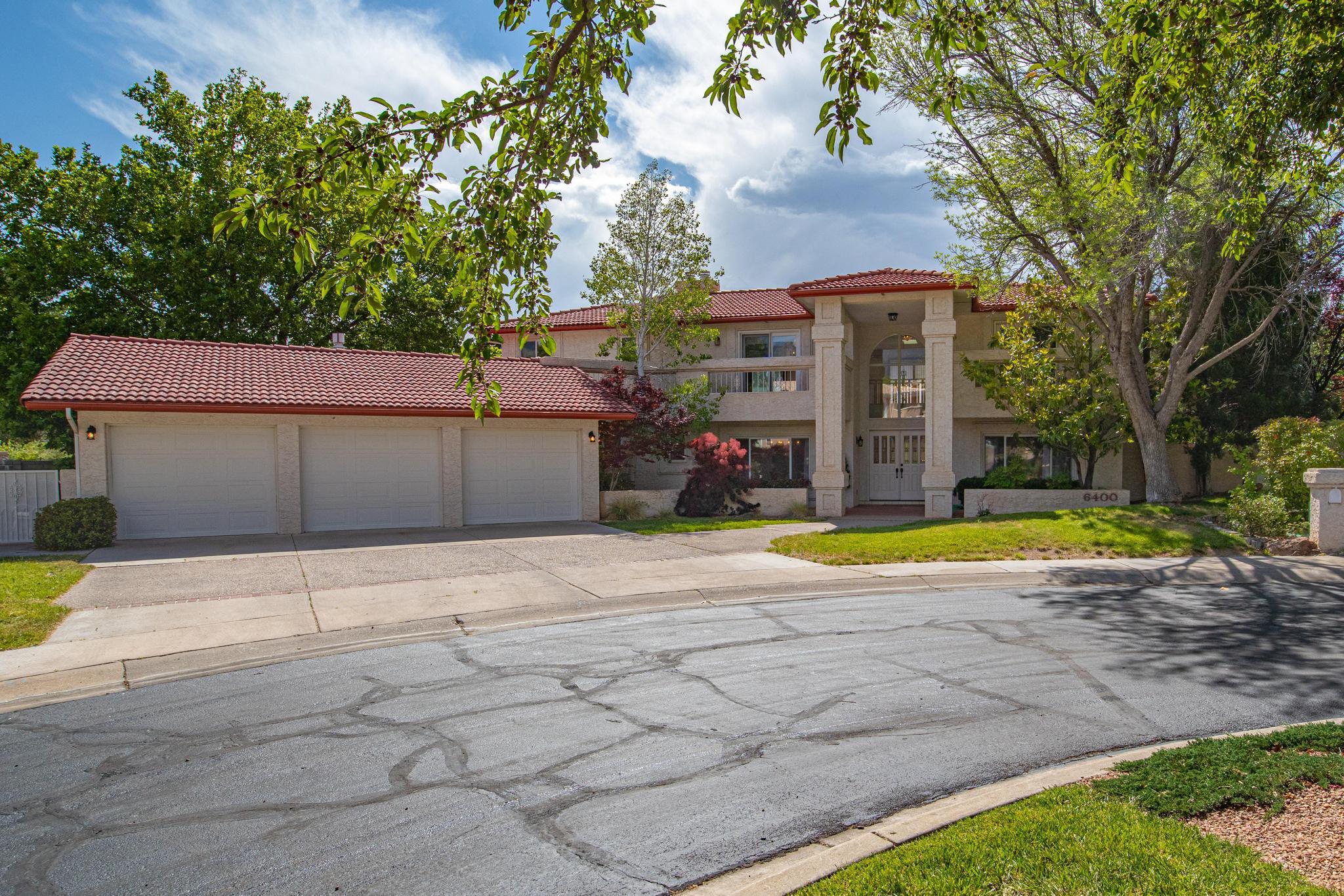 6400 Oak Hill NE