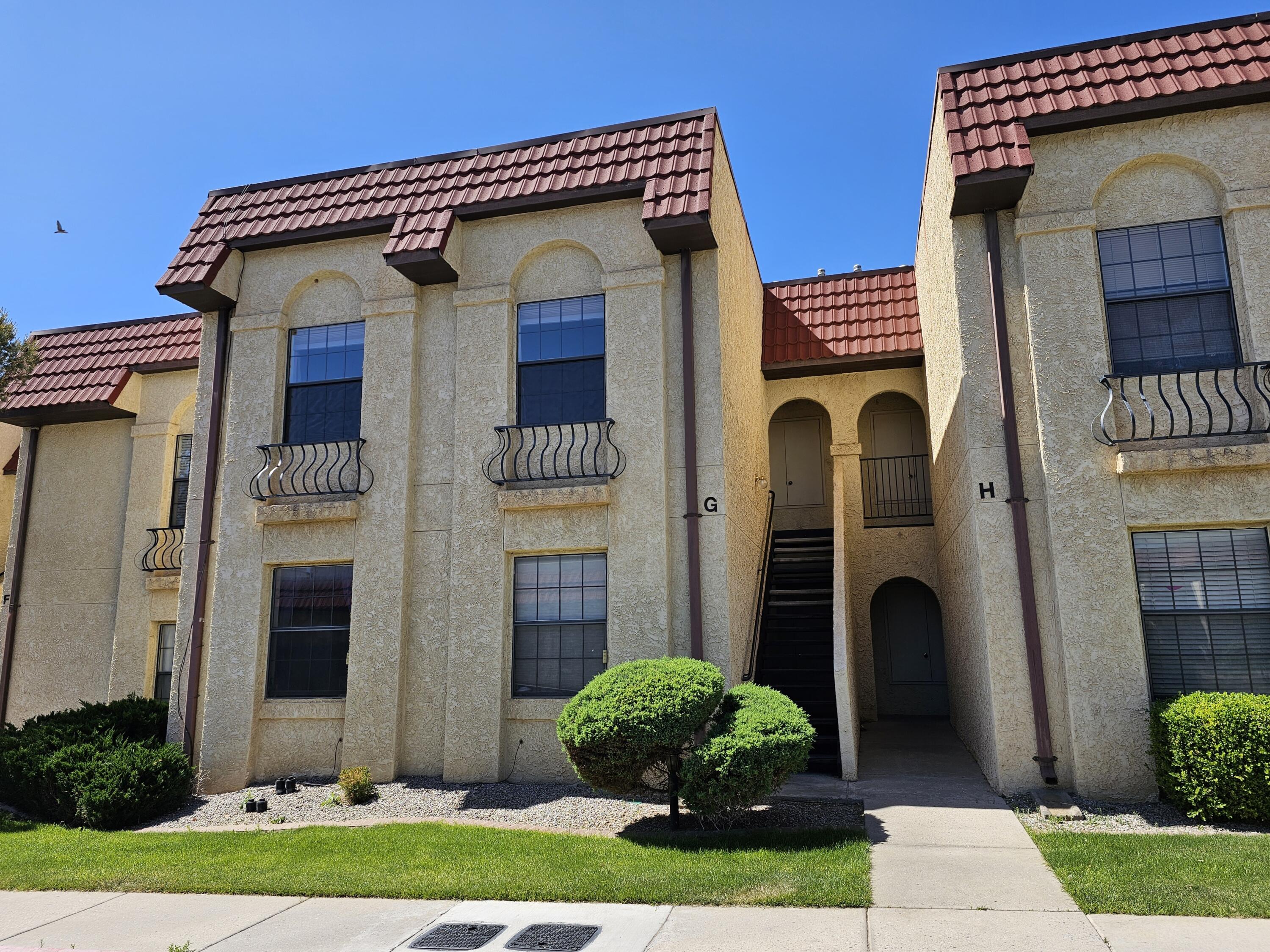 805 Country Club Drive SE 2g