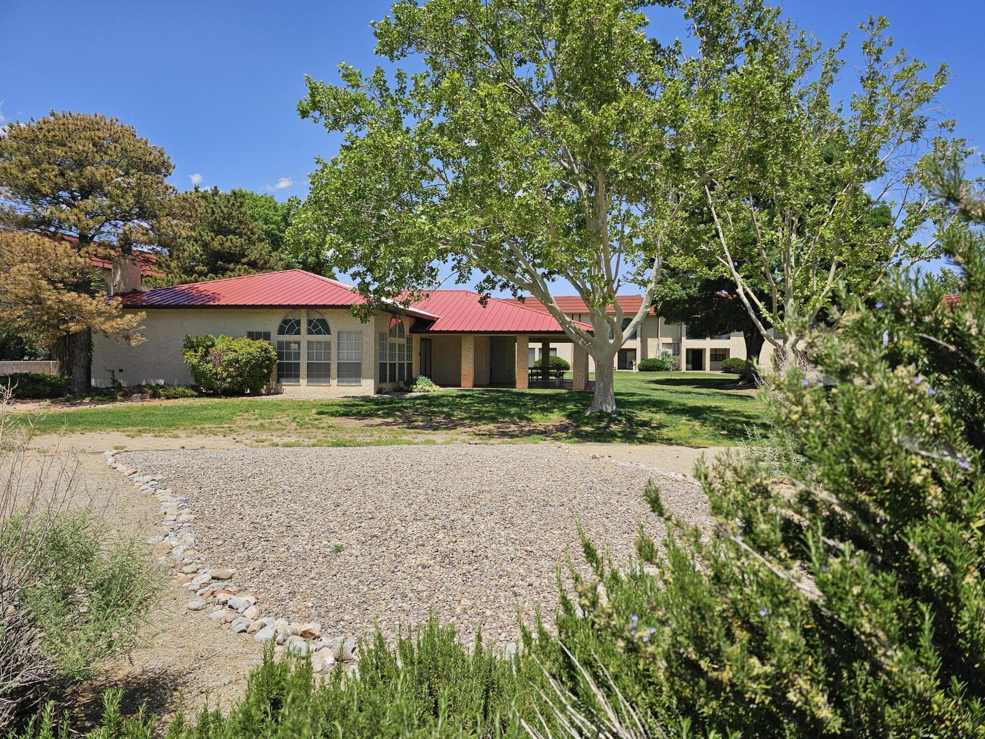 805 Country Club Drive SE 2g