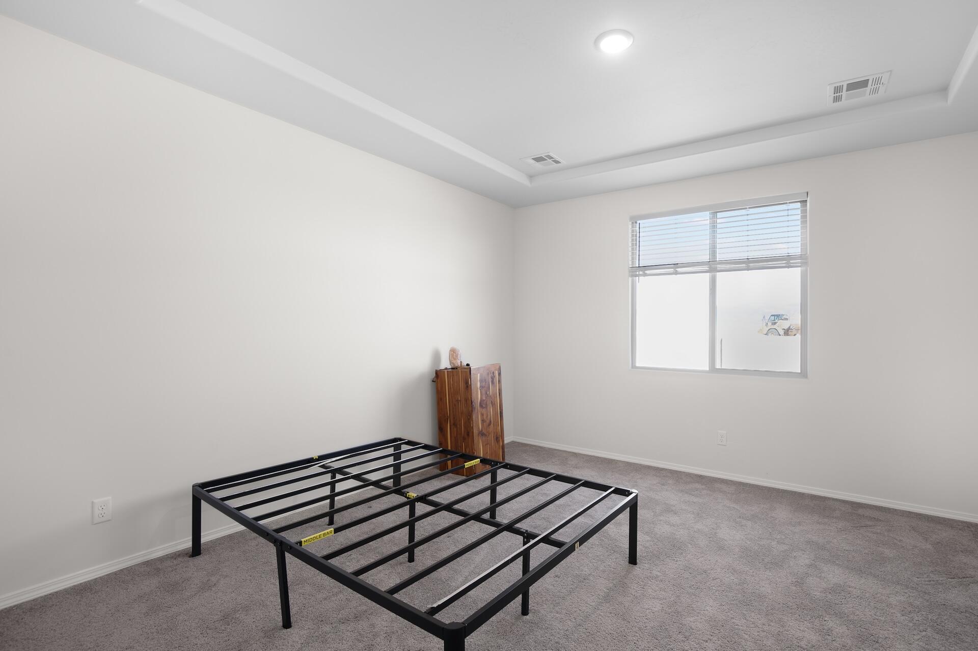 8 Enebro Place