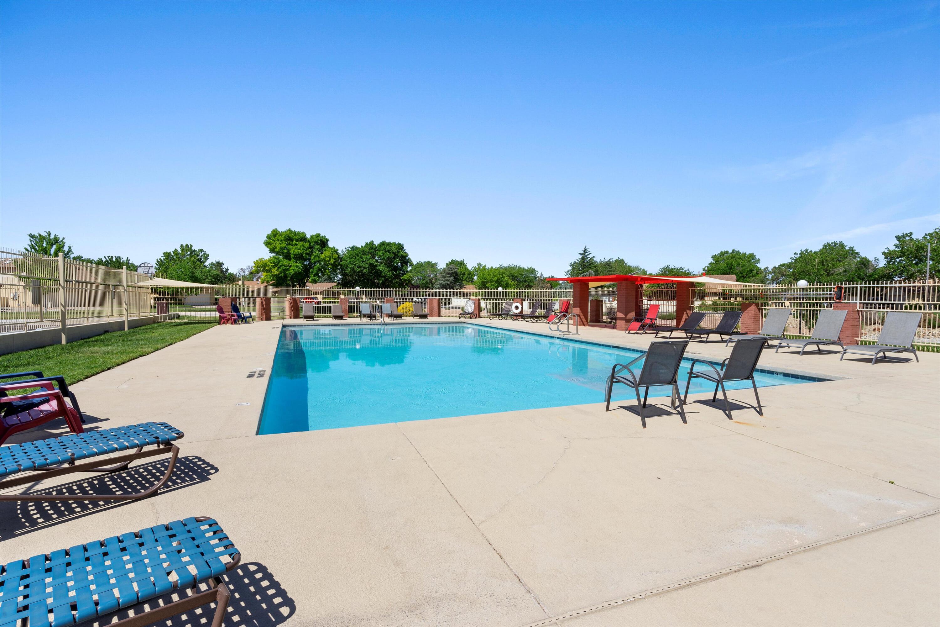 10521 Griffith Park Drive NE