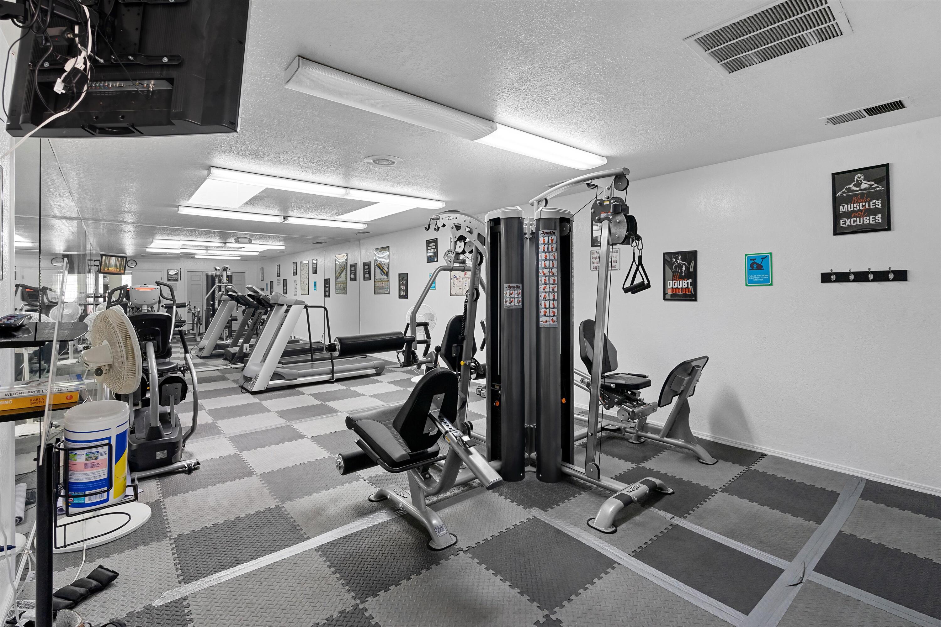 10521 Griffith Park Drive NE