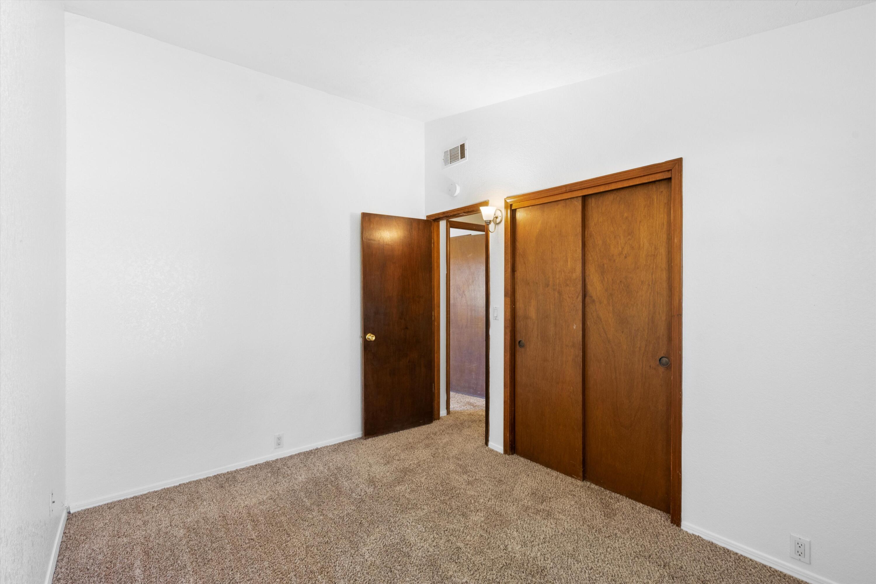 10521 Griffith Park Drive NE