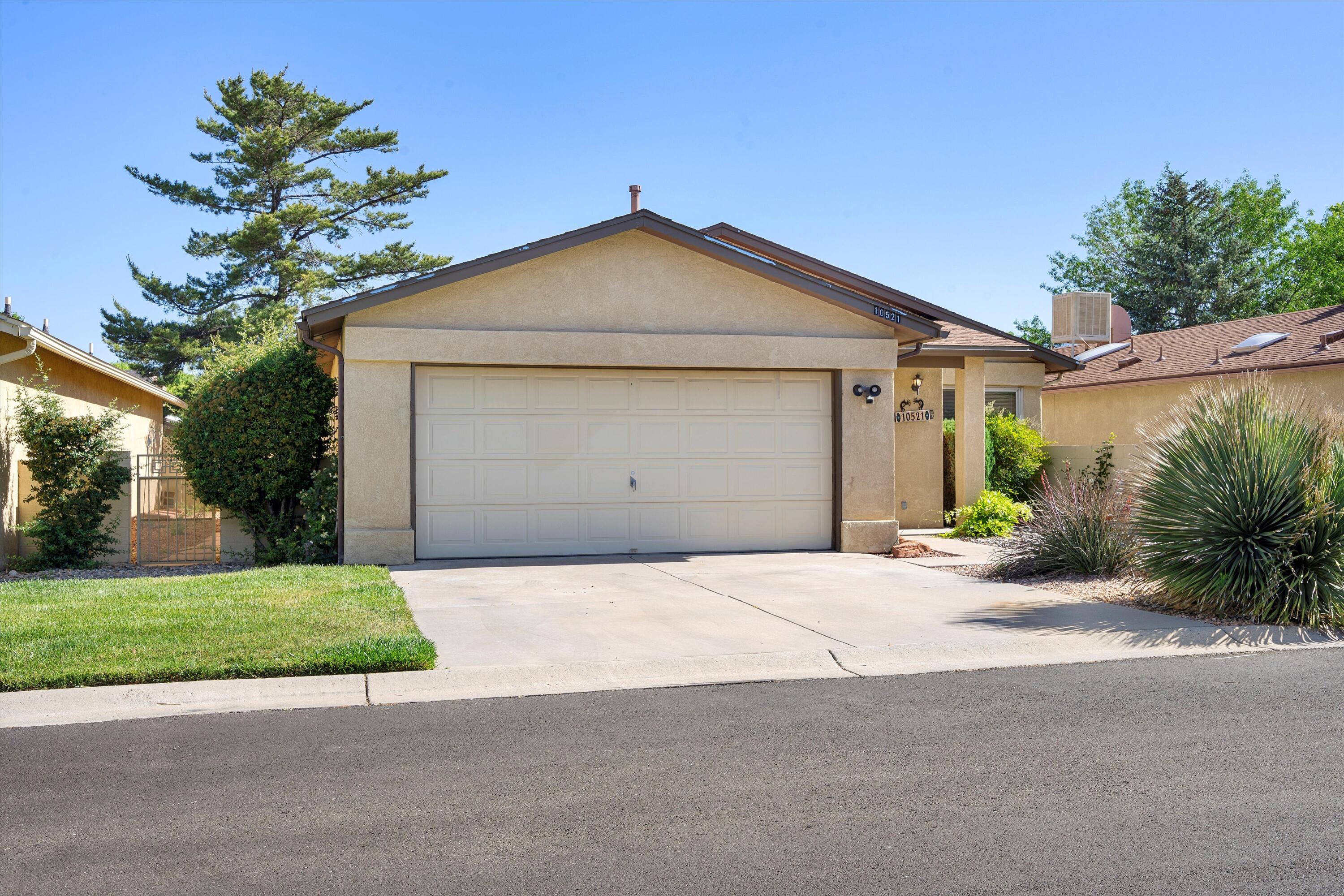 10521 Griffith Park Drive NE