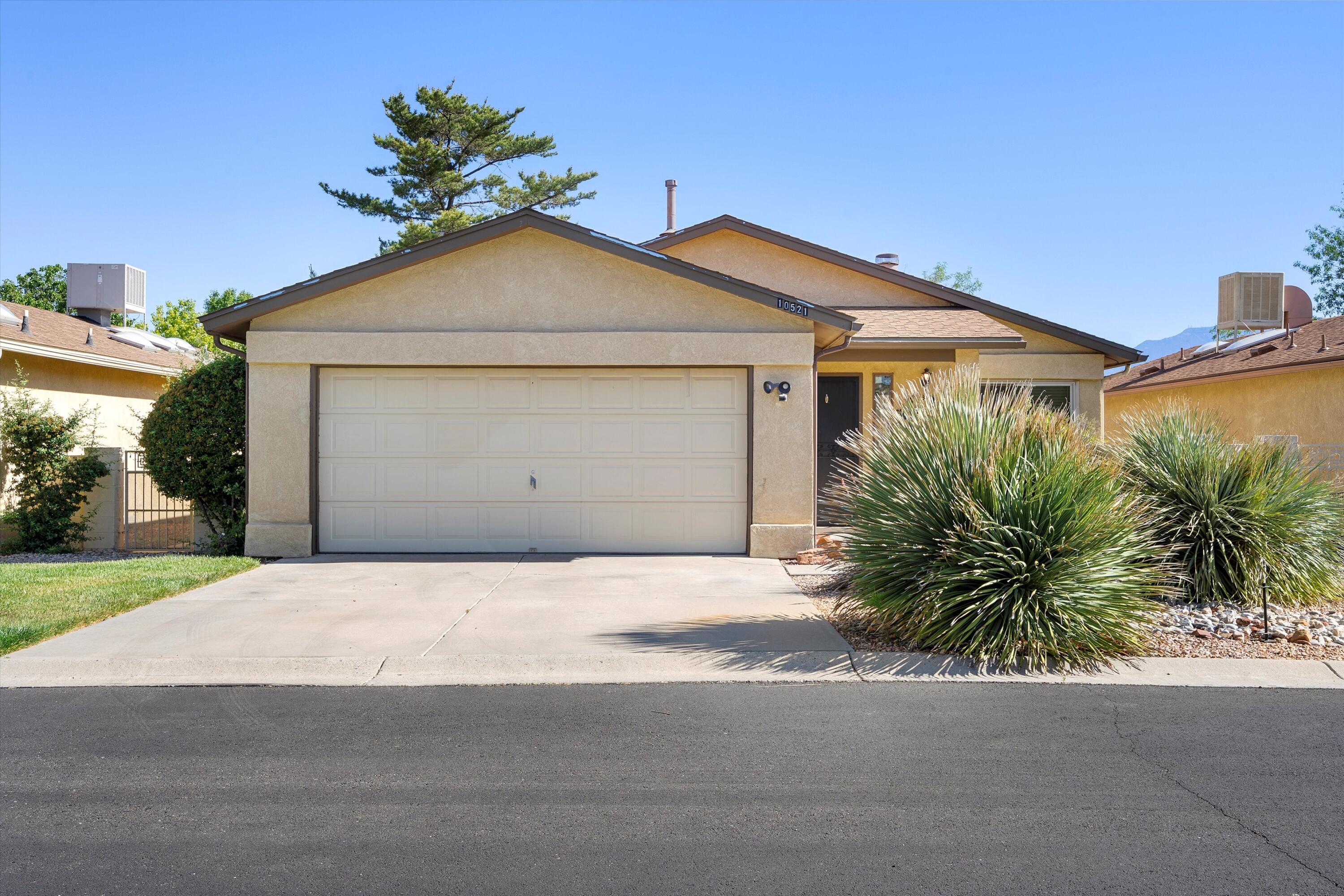 10521 Griffith Park Drive NE