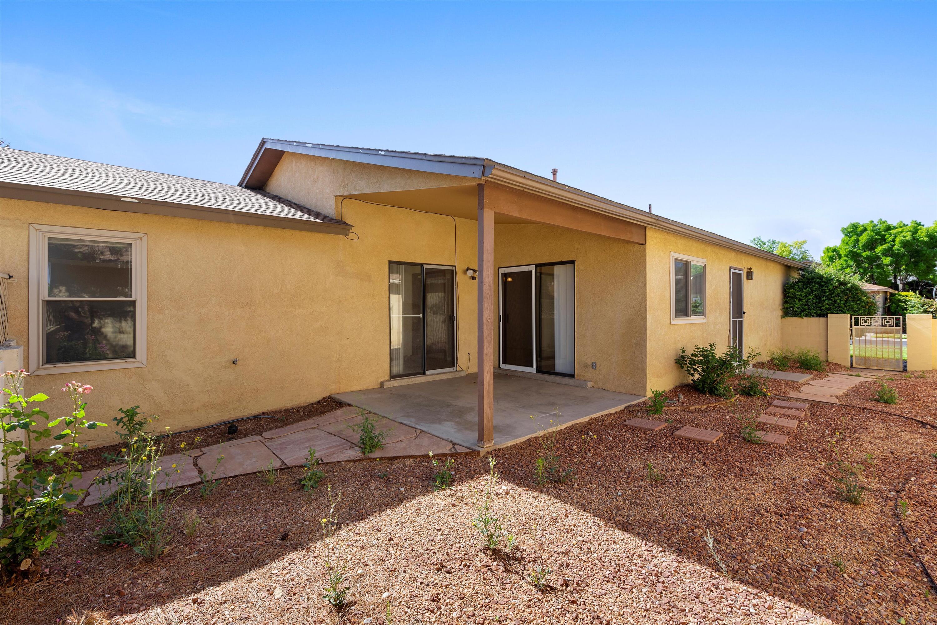 10521 Griffith Park Drive NE