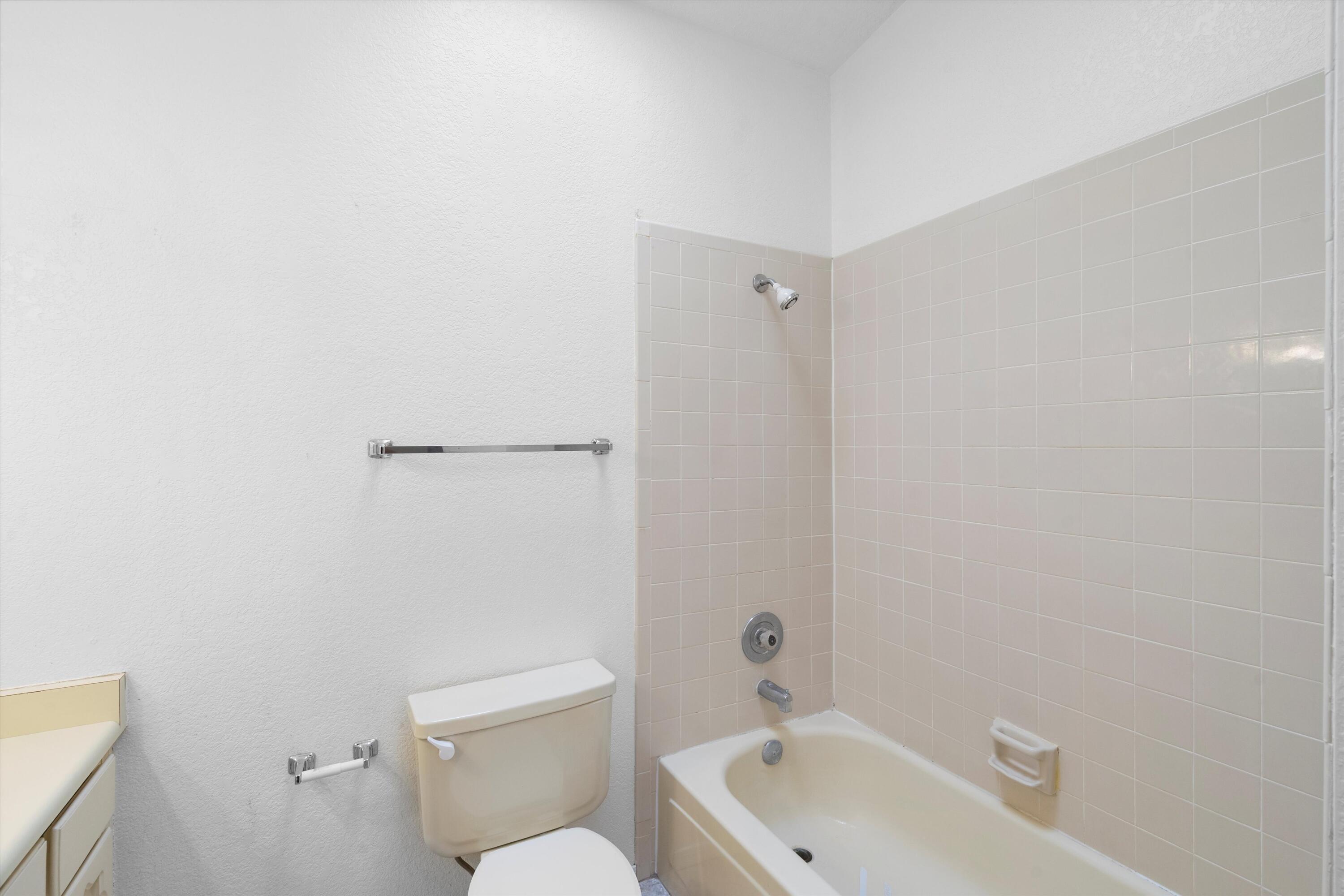 10521 Griffith Park Drive NE